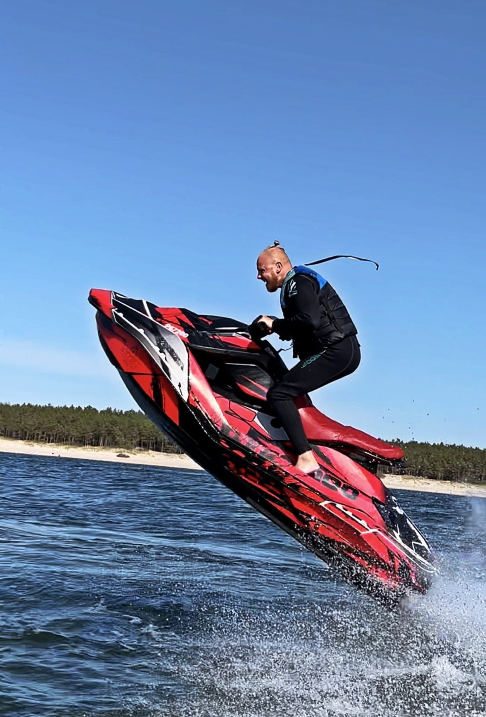 Pasiplaukiojimas „SPARK TRIXX“ čipuotu vandens motociklu (45 min.) | Laisvalaikio Dovanos