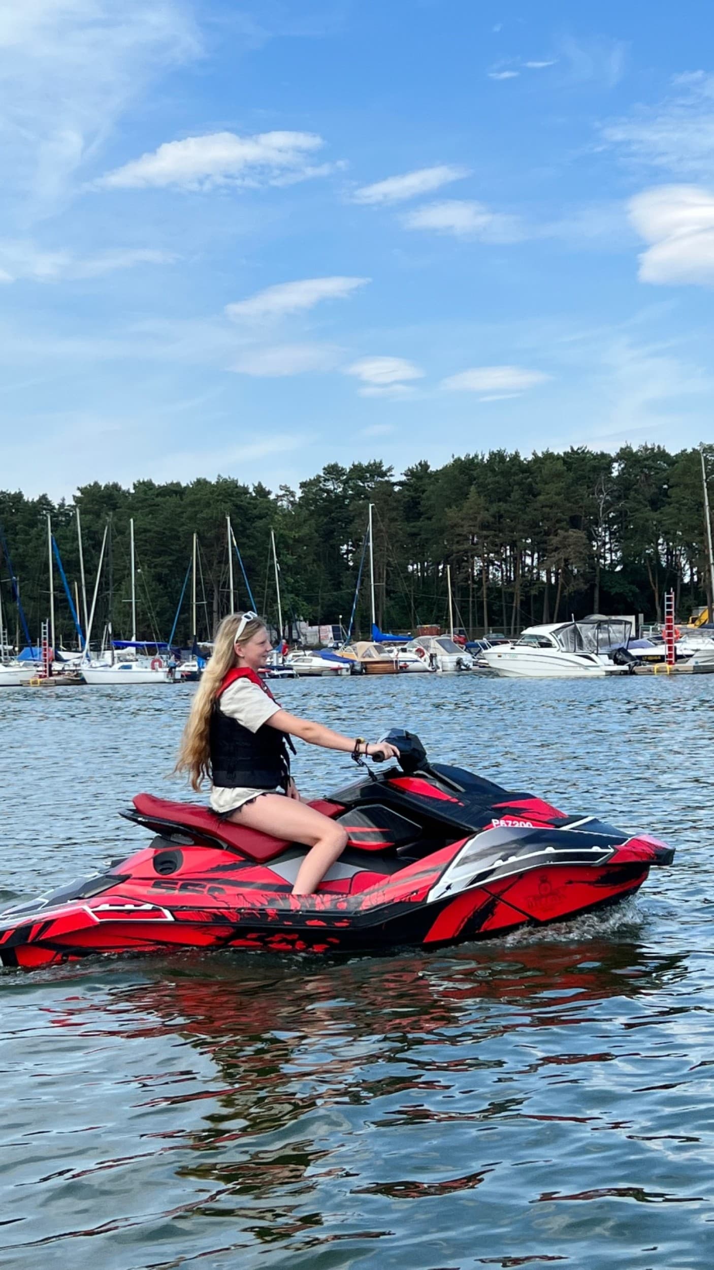 Pasiplaukiojimas „SPARK TRIXX“ čipuotu vandens motociklu (1 val.) | Laisvalaikio Dovanos