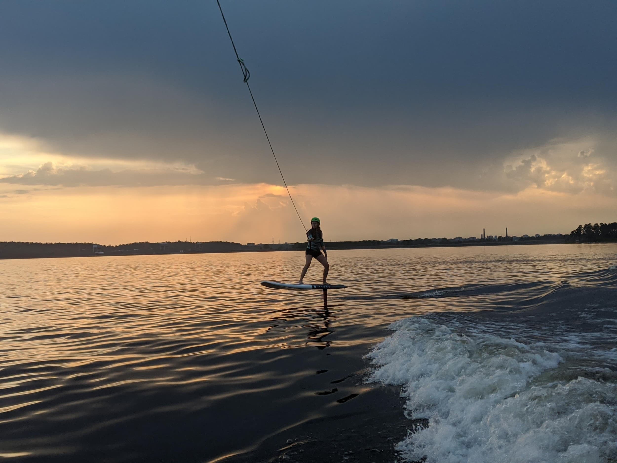 „Wakefoil“ plaukimo pamoka