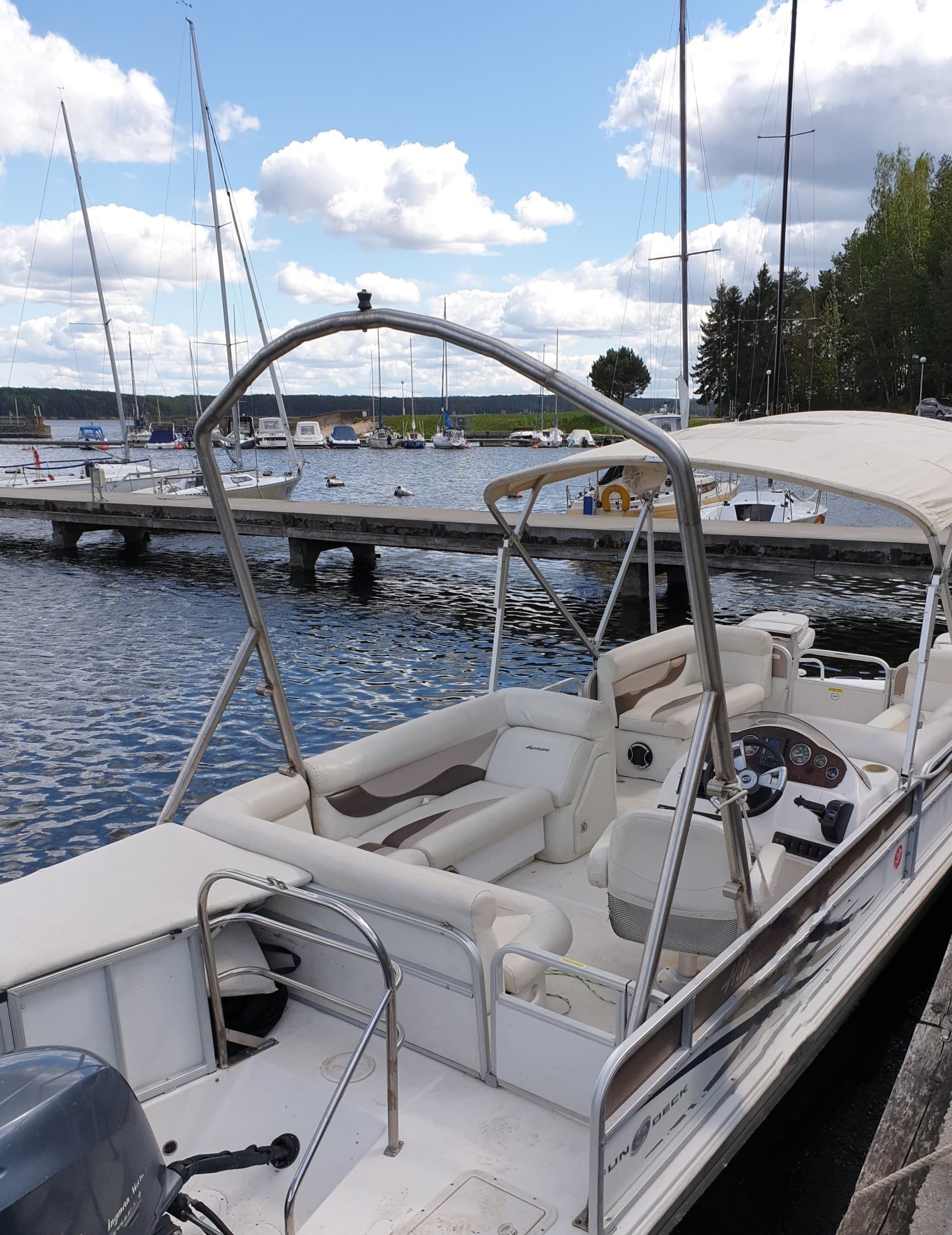 Pasiplaukiojimas greitaeigiu kateriu | Laisvalaikio Dovanos