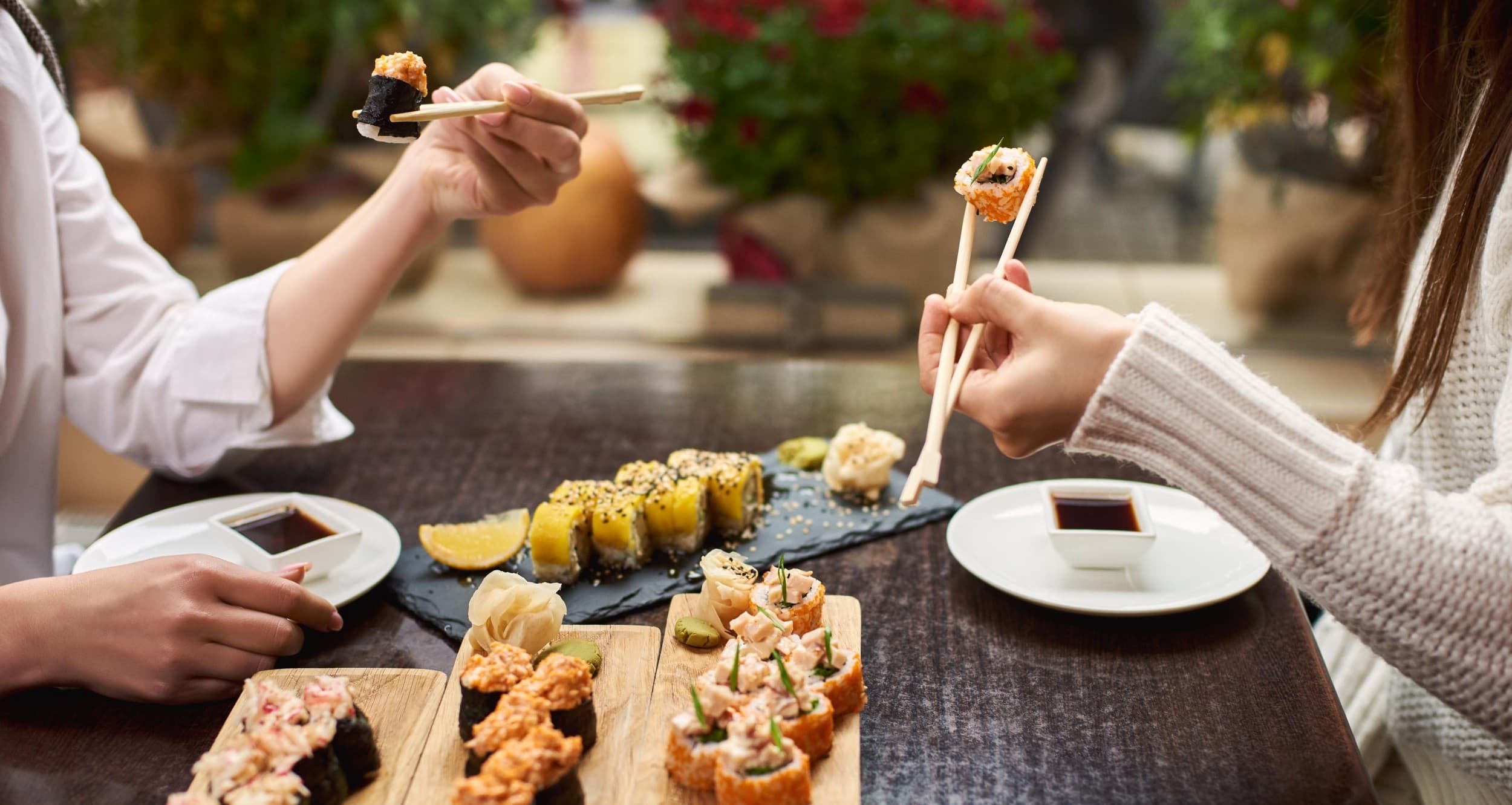 Ypatingas restorano „ShakeSnack“ 24 vnt. sušių rinkinys | Laisvalaikio Dovanos