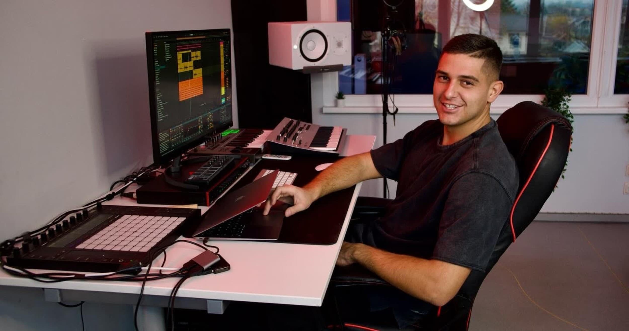Individualus DJ kursas pradedančiajam studijoje „ATIK ESUP“