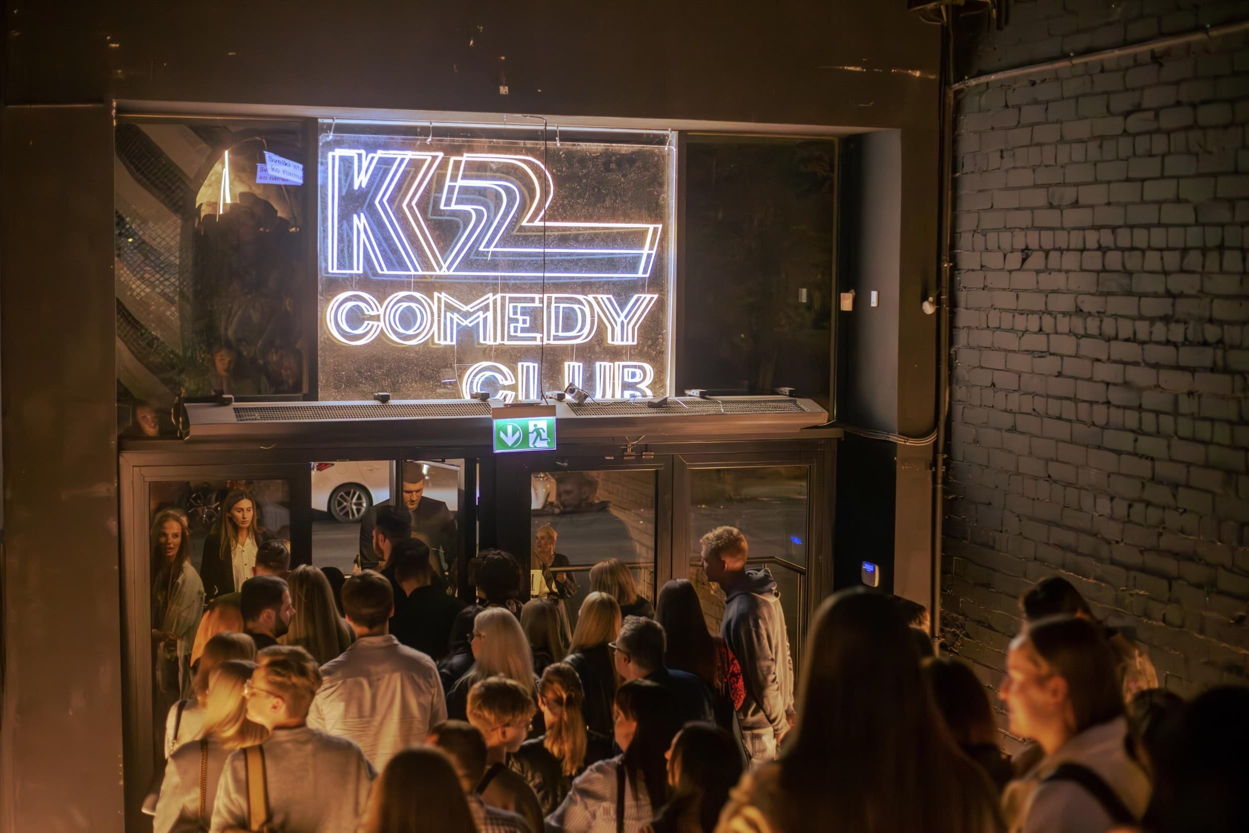 Apsilankymas „K2 Comedy“ Open Mic pasirodyme | Laisvalaikio Dovanos