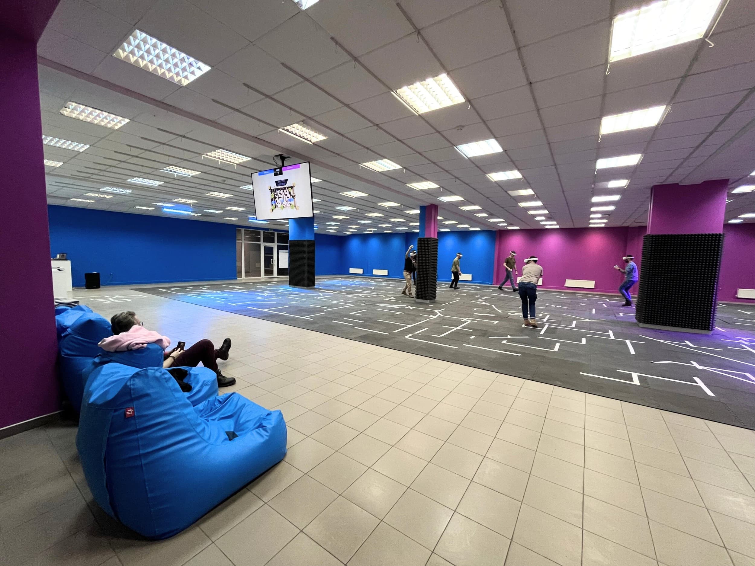 „VR ARENA“ komandinė pramoga Šiauliuose | Laisvalaikio Dovanos