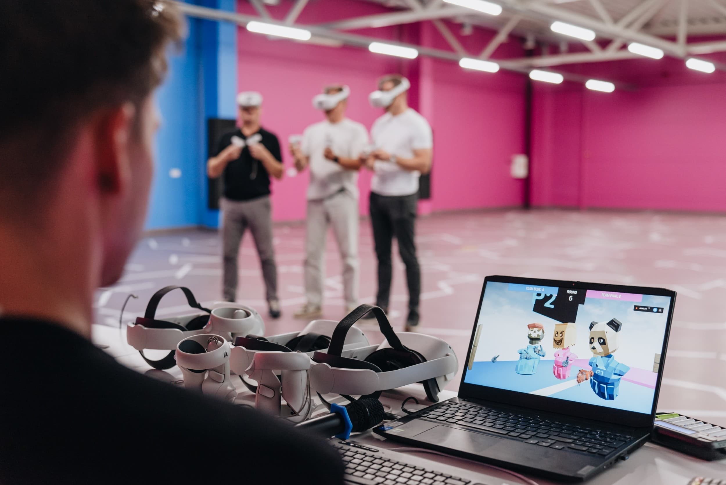 „VR ARENA“ komandinė pramoga Panevėžyje