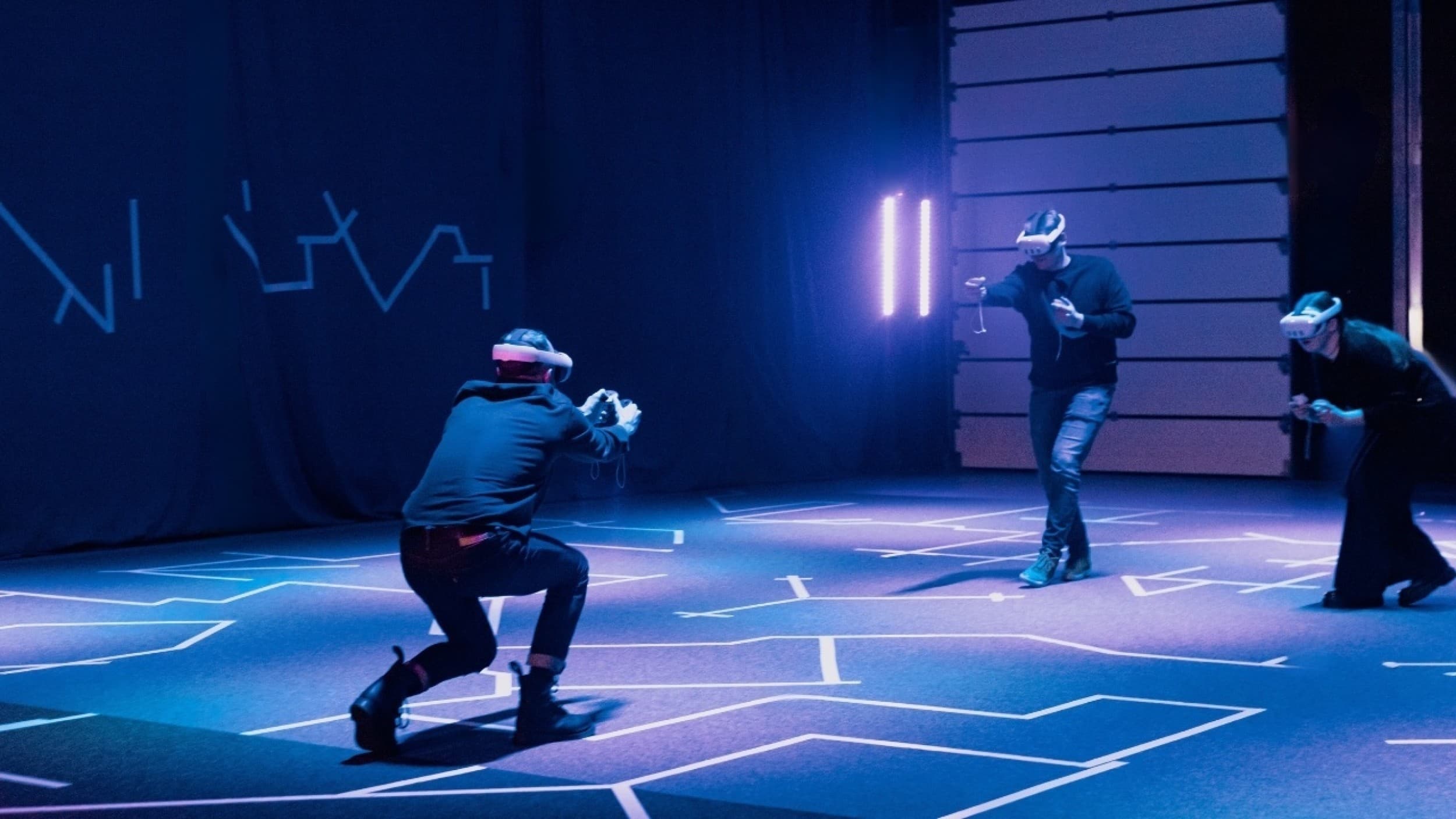 „VR ARENA“ komandinė pramoga Vilniuje (30 min.) | Laisvalaikio Dovanos