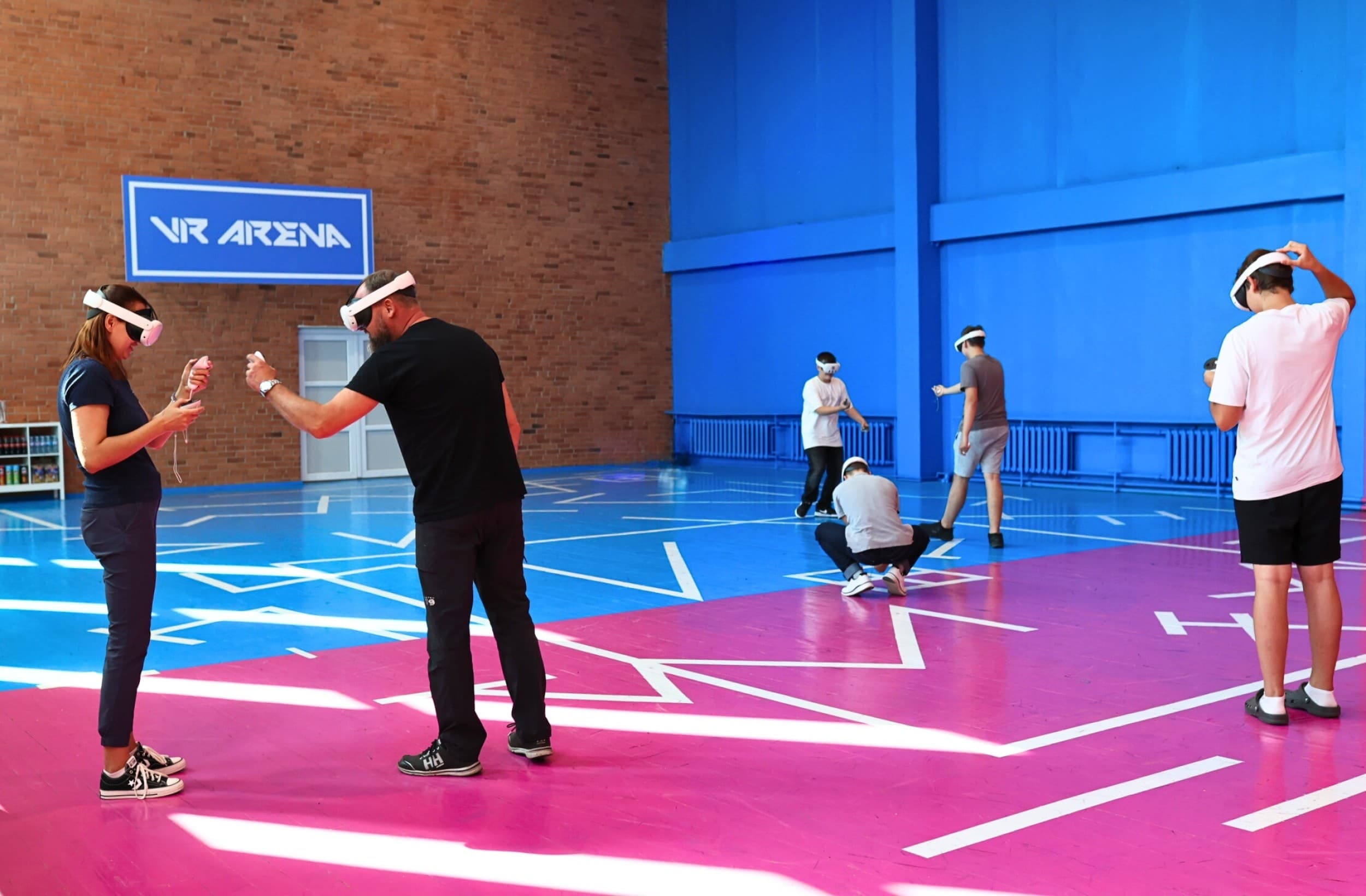 „VR ARENA“ komandinė pramoga Kaune (30 min.) | Laisvalaikio Dovanos