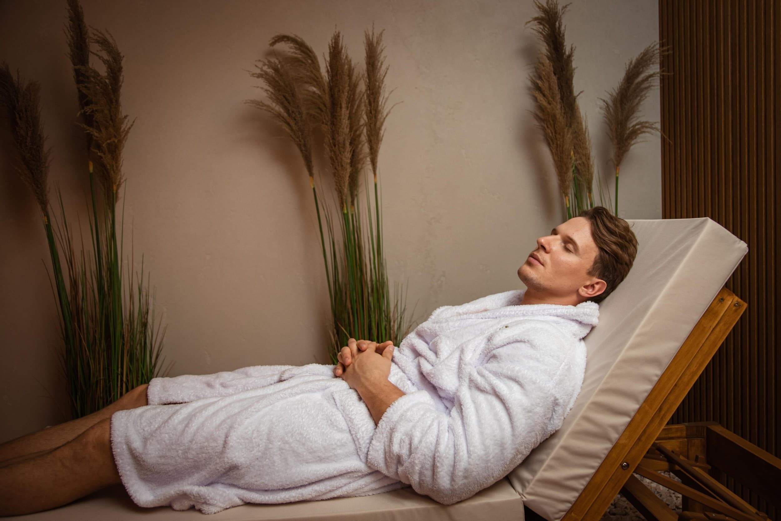 Poilsis SPA „Aušra“ baseino ir pirčių erdvėje su „Stimawell“ nugaros masažu | Laisvalaikio Dovanos