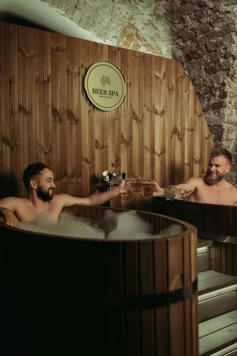 Unikali alaus SPA patirtis su BEER SPA dviem (2 vonios)
