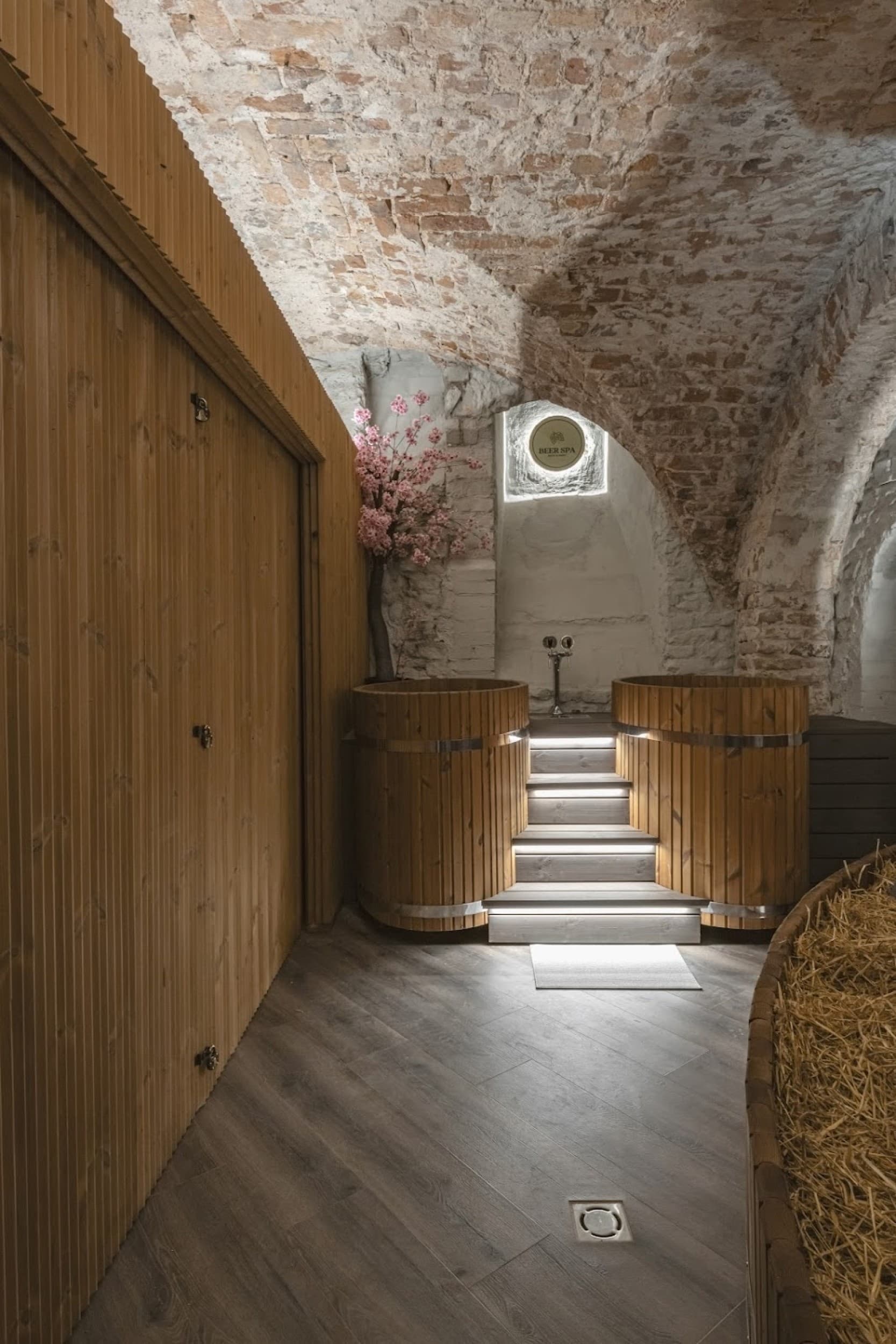 Unikali alaus SPA patirtis su BEER SPA dviem (2 vonios) | Laisvalaikio Dovanos