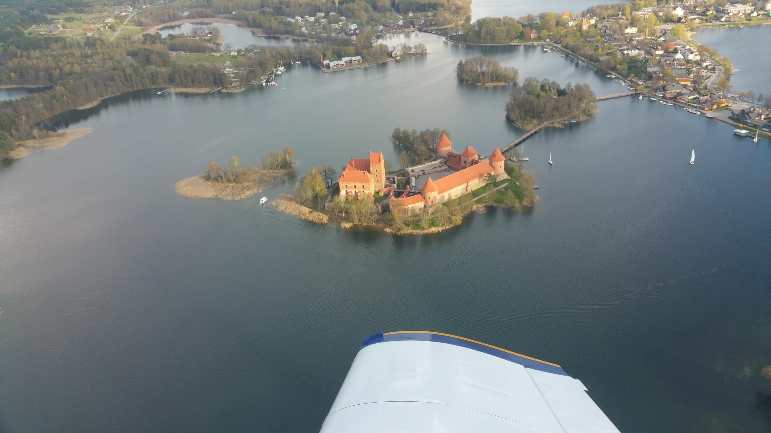 Apžvalginis mokomasis skrydis Kaunas - Trakai - Kaunas vienam