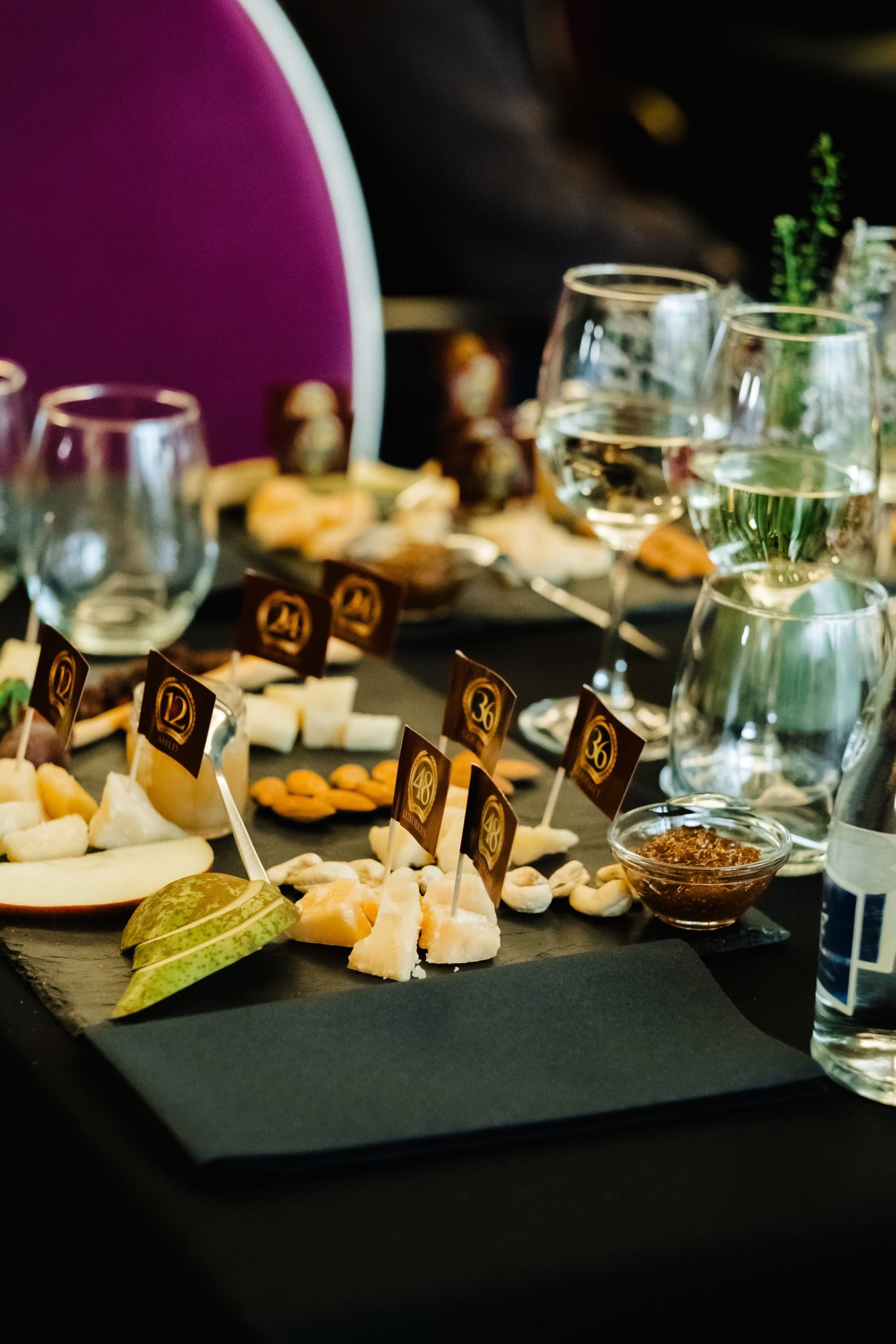 Privati Sūrio DŽIUGAS® degustacija 2 asm. | Laisvalaikio Dovanos