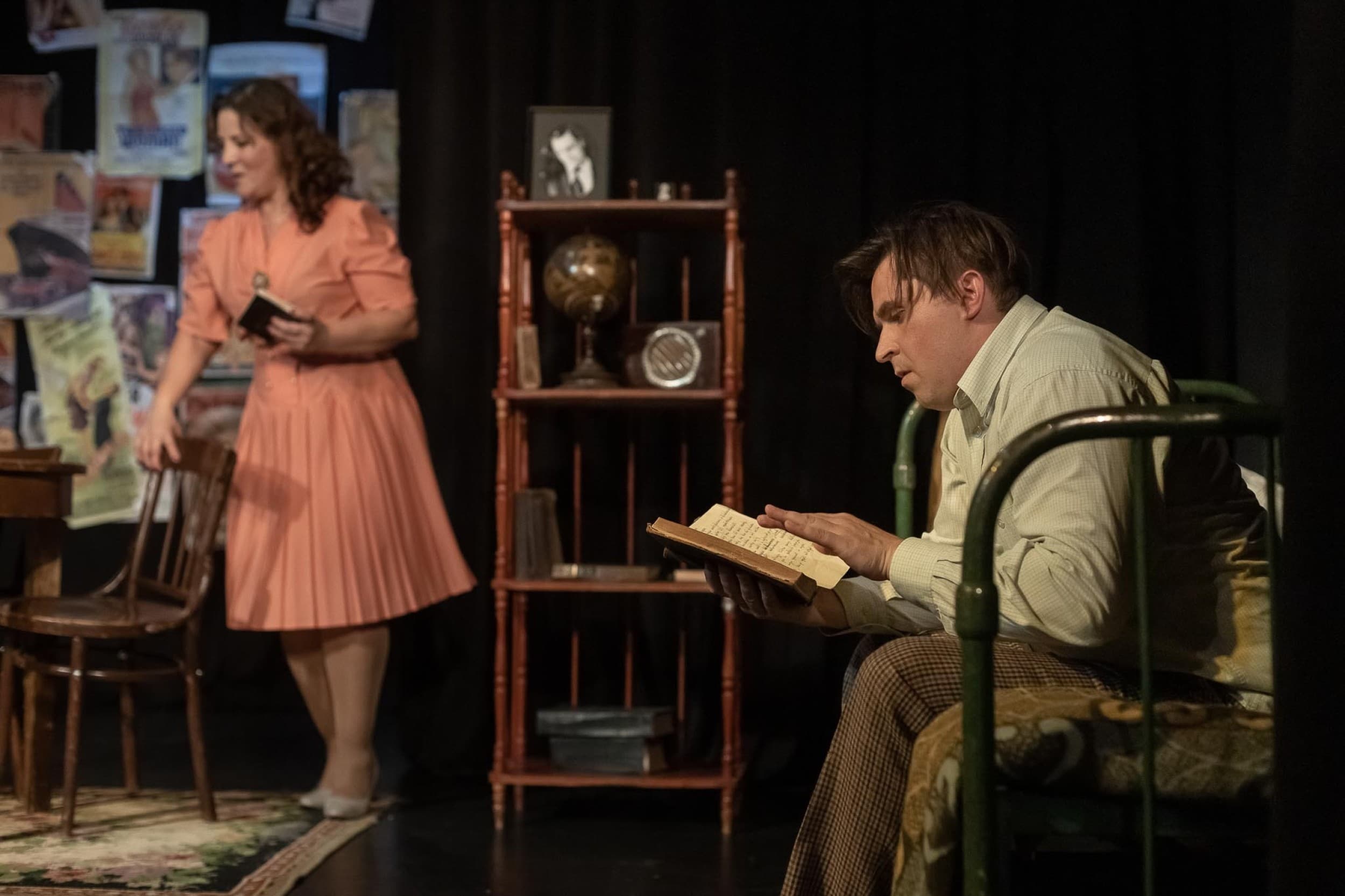 Pasirinktas spektaklis 3 asm. ŠEIMAI „Naujajame Teatre“