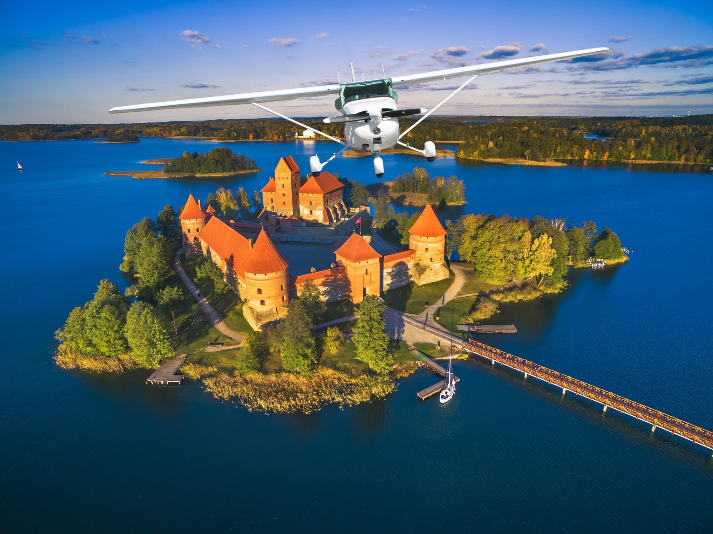 Skrydis virš Trakų ir 44 ežerų DVIEM