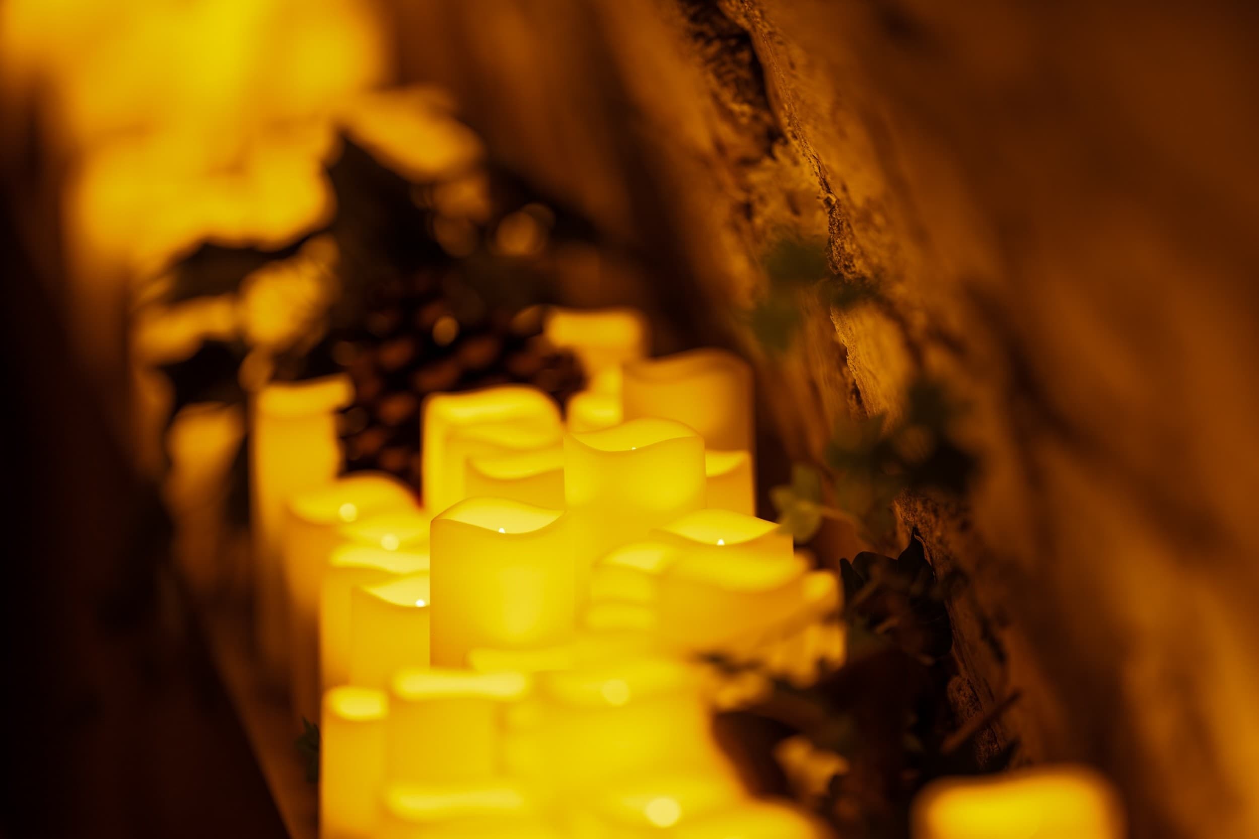 Vakarienė tūkstančio žvakių šviesoje „Candlelit Dinner“ 1 asm. | Laisvalaikio Dovanos