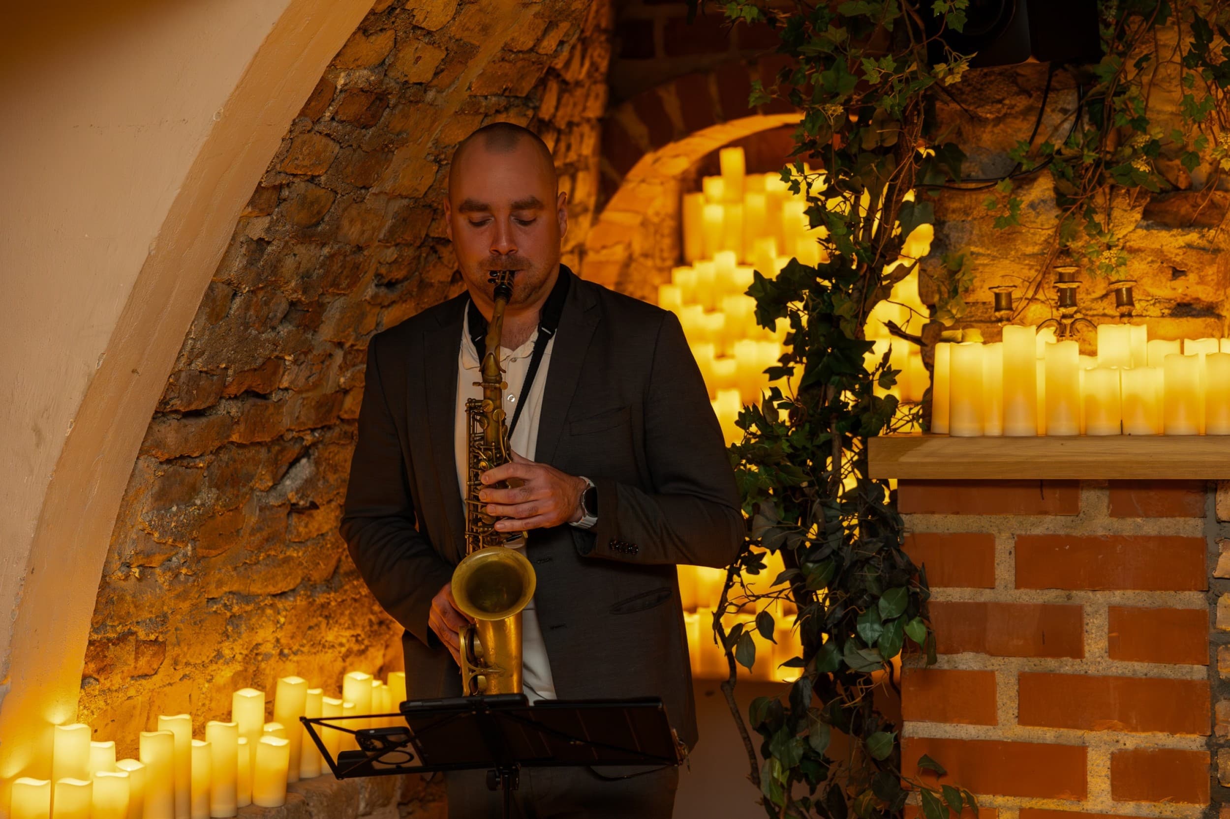 Vakarienė tūkstančio žvakių šviesoje „Candlelit Dinner“ 1 asm. | Laisvalaikio Dovanos