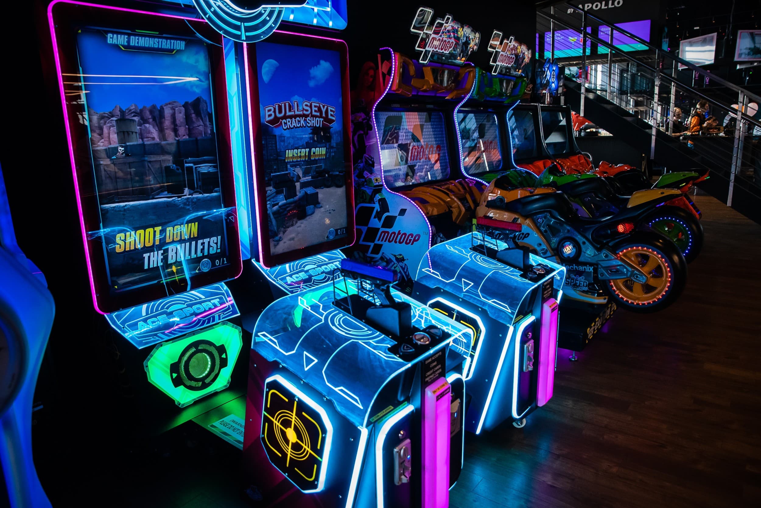 Karaokė ir „Arcade“ žaidimai pramogų centre „ACTION! by Apollo“ | Laisvalaikio Dovanos