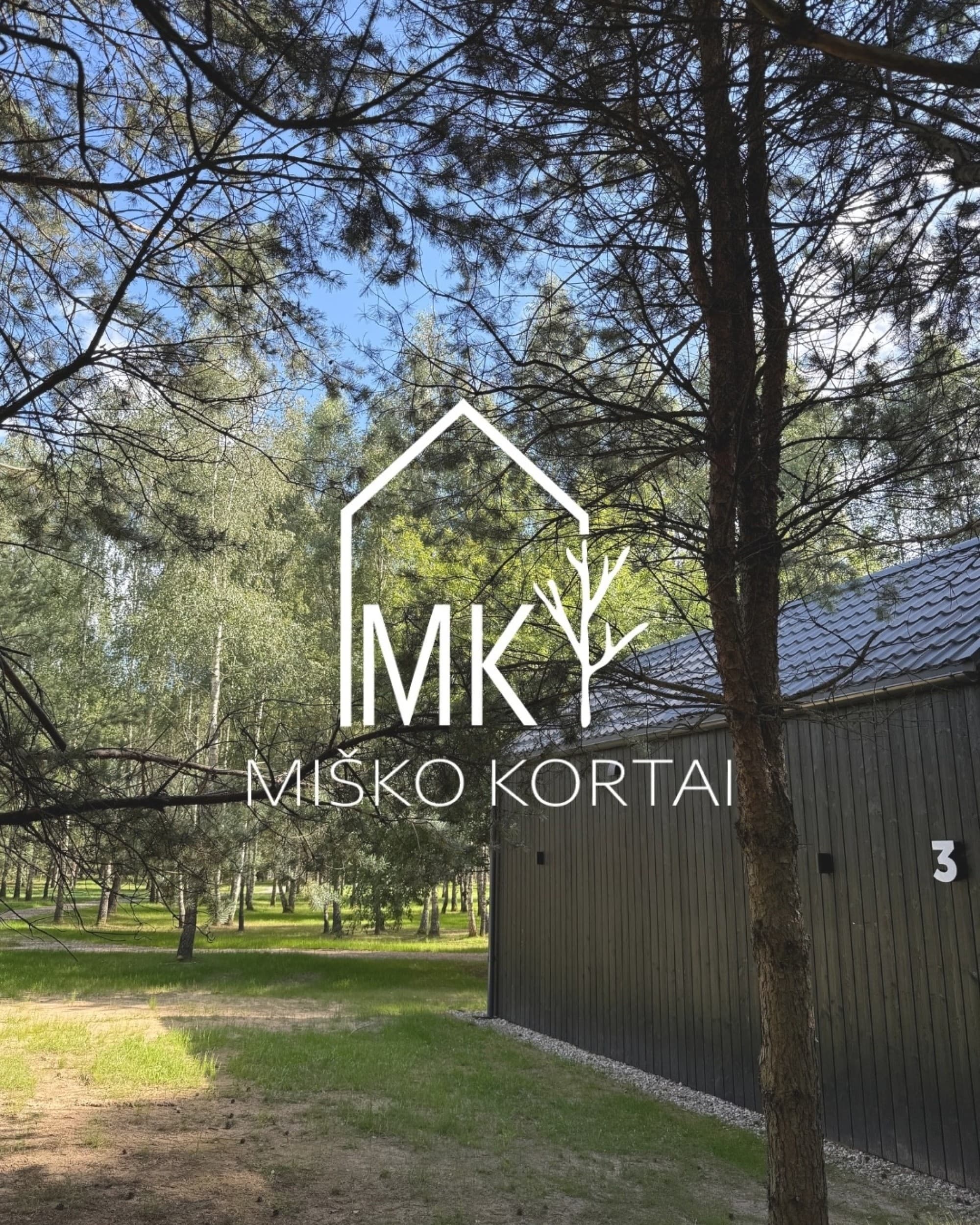 Nakties poilsis „Miško kortai“ namelyje su atskiru miegamuoju 1 asm.