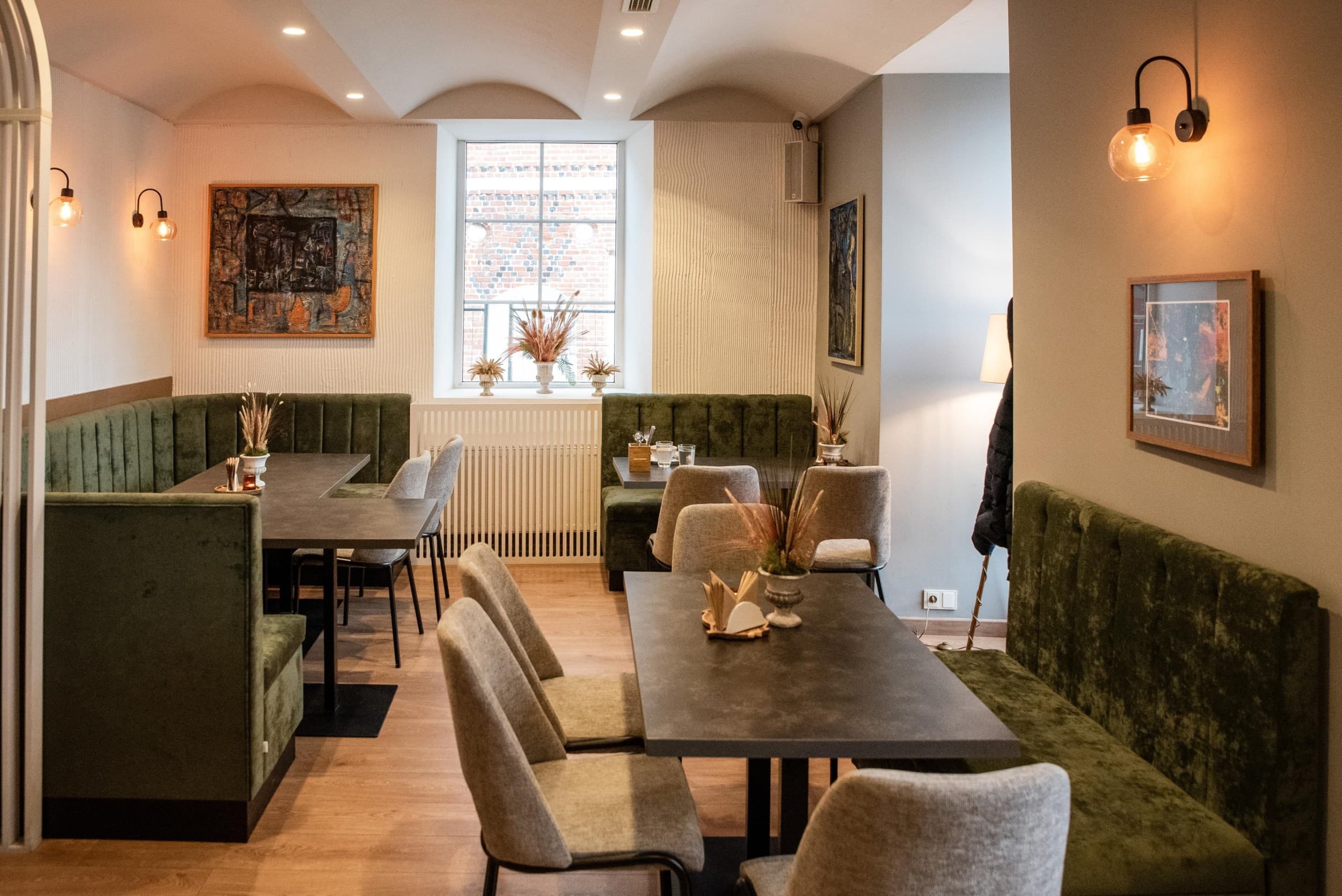 Degustacinė 4 patiekalų vakarienė restorane „Perkūno stalas“ dviem