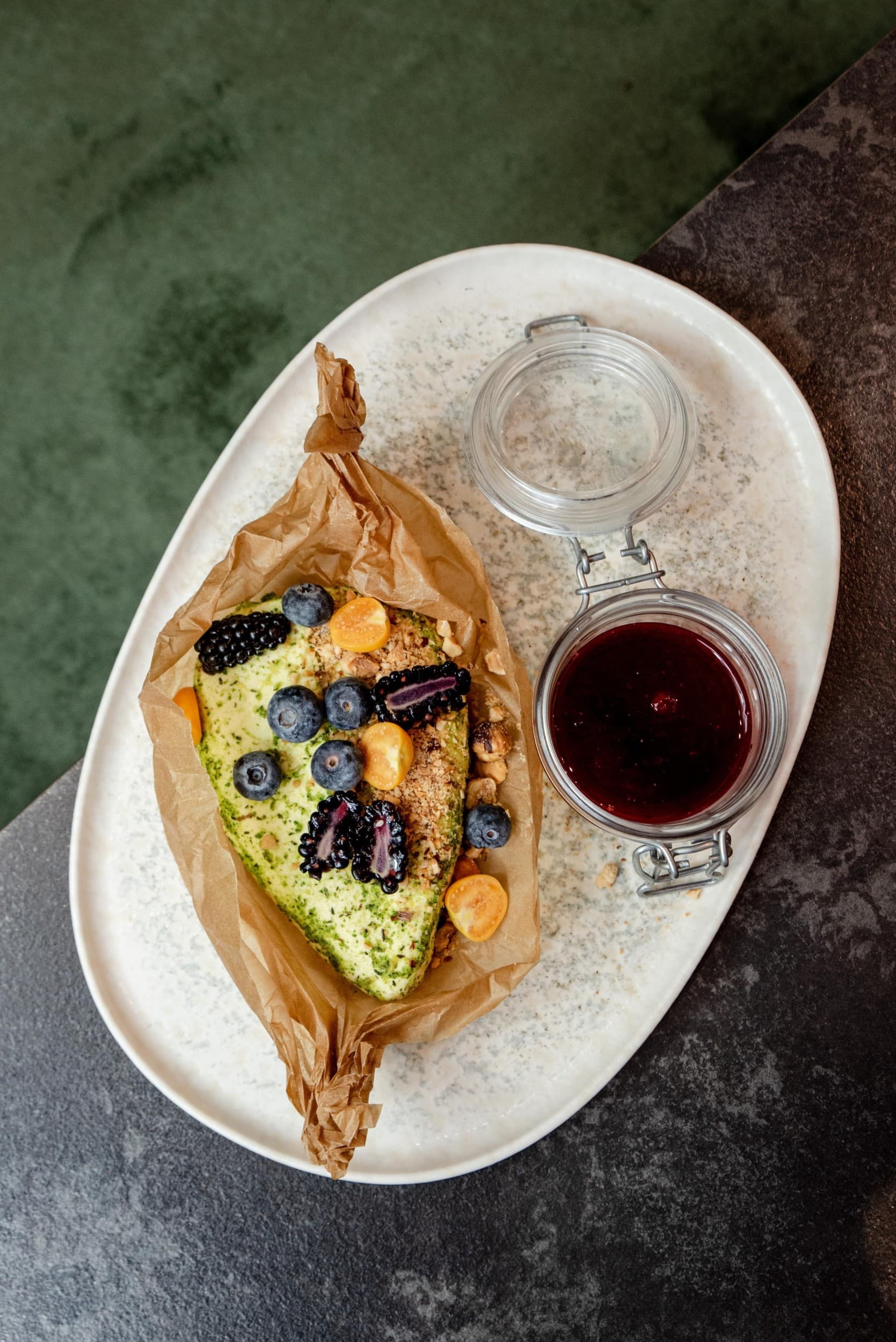 Degustacinė 4 patiekalų vakarienė restorane „Perkūno stalas“ dviem