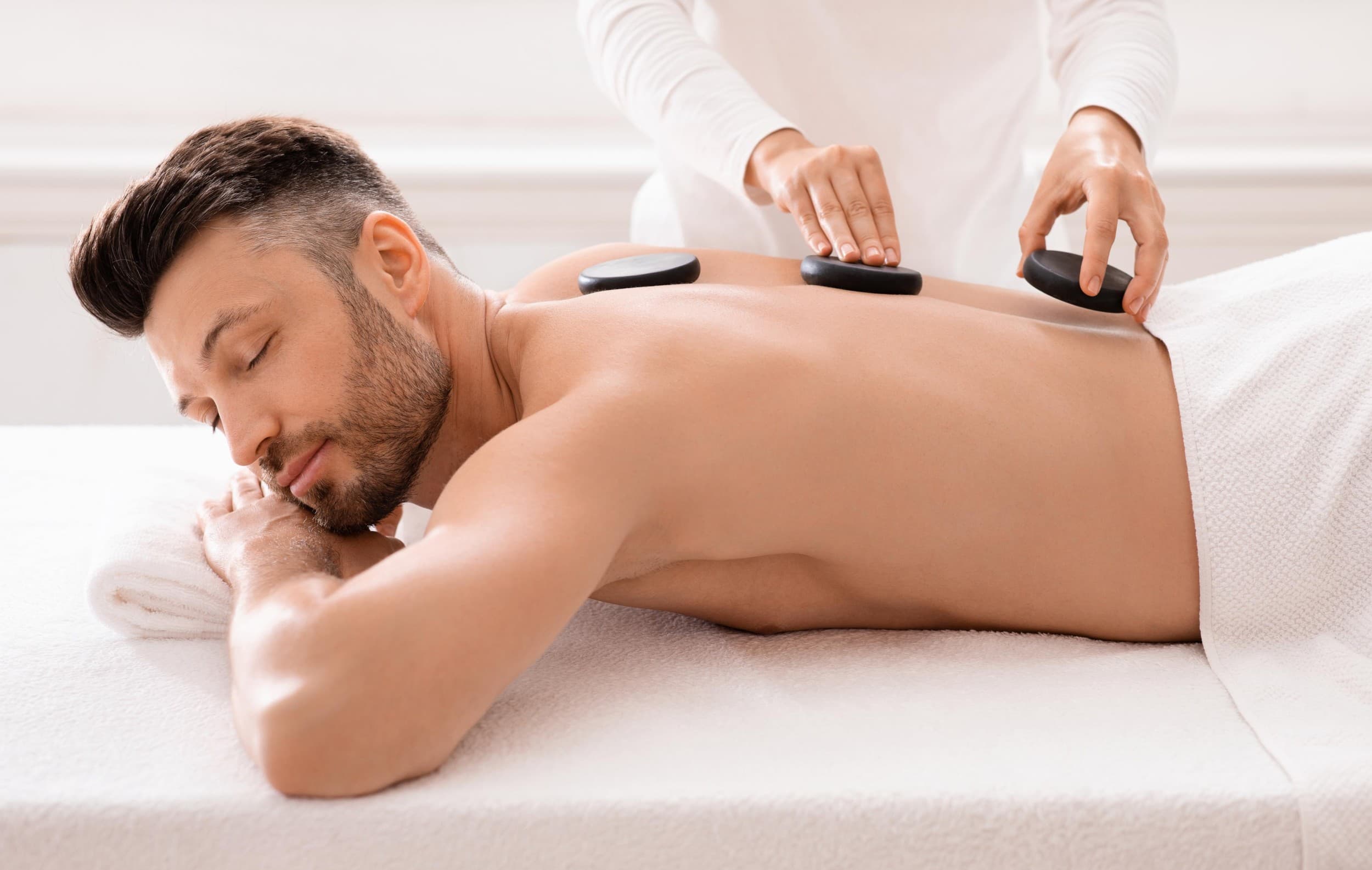 Karštų akmenų masažas „Mystic Massage studio“