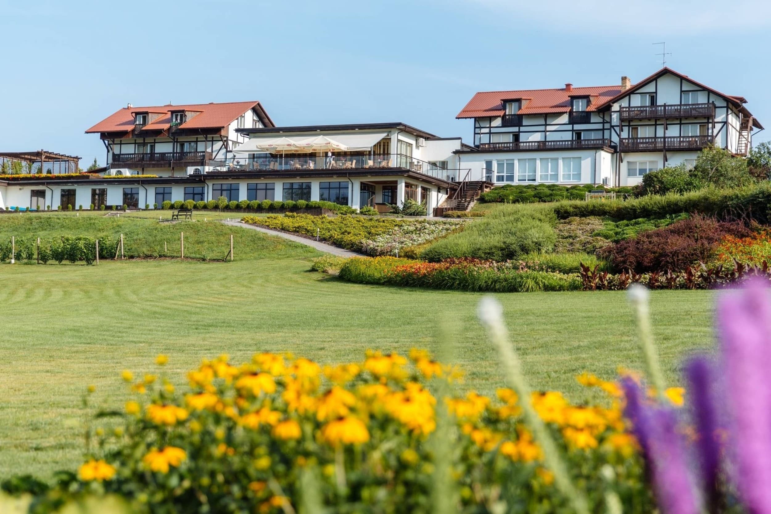 1 nakties poilsis DVIEM „SPA Hotel Ezeri“ Latvijoje su vakariene | Laisvalaikio Dovanos