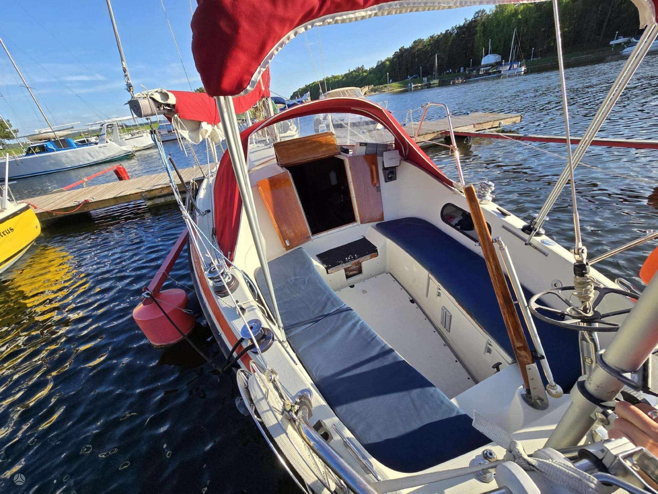 Plaukimas klasikine burine jachta Kauno mariose (3 val.)