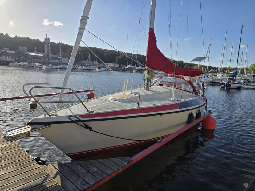 Plaukimas klasikine burine jachta Kauno mariose (3 val.)