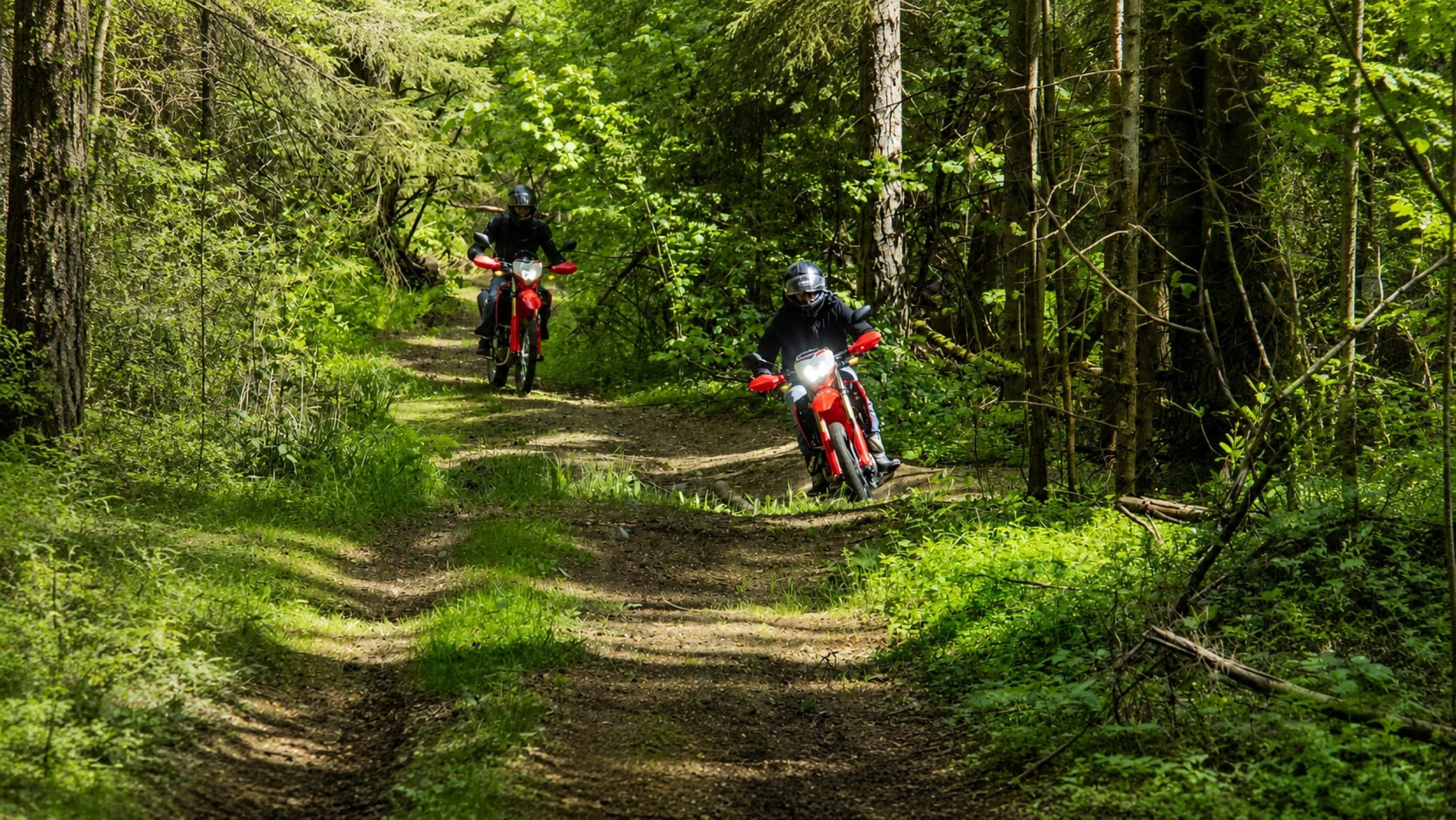 Enduro turas motociklais su „Vilnius Enduro Tours“ (2,5 val.)