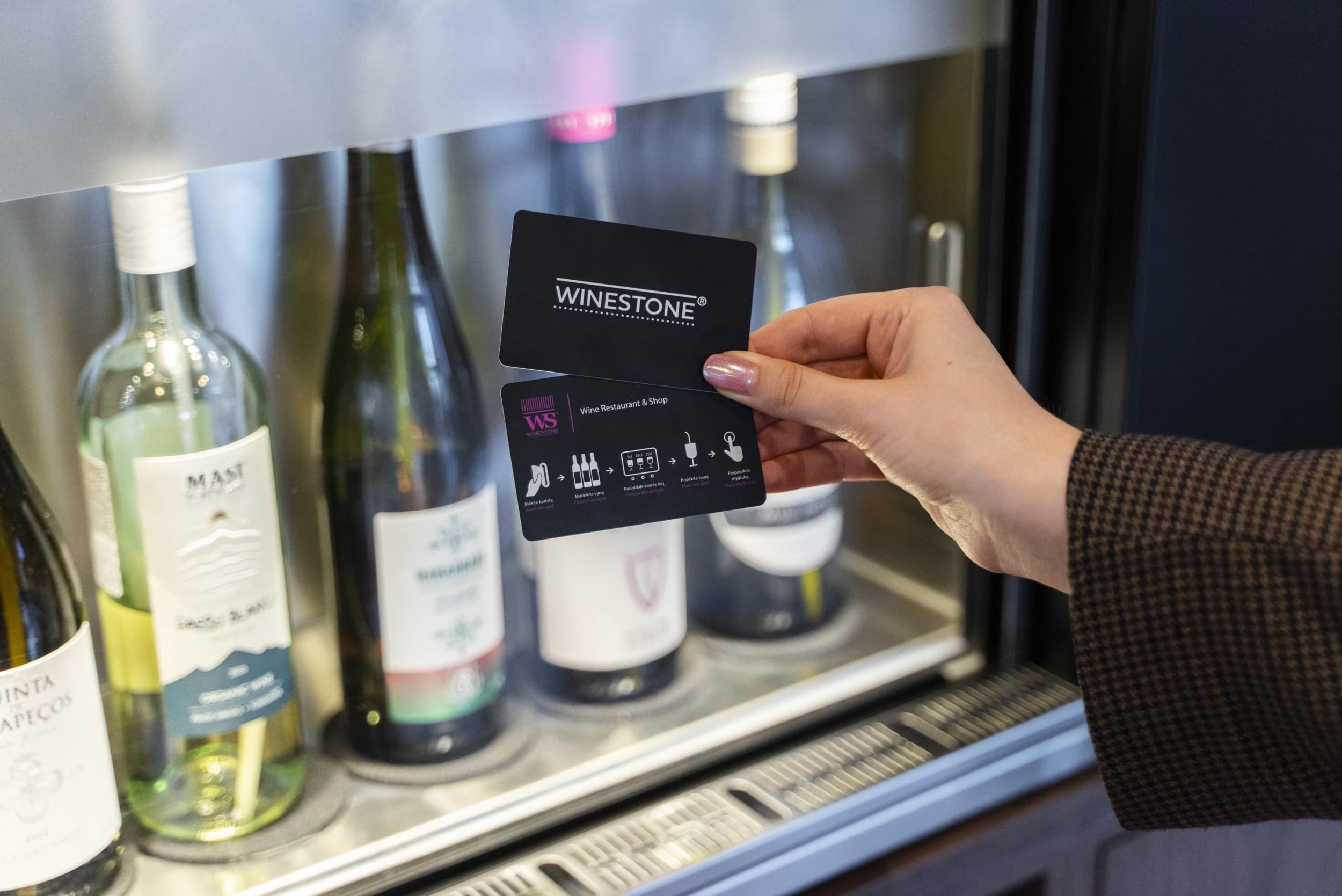 Savarankiška vyno degustacija su užkandžiais dviem „WINESTONE Vilnius“
