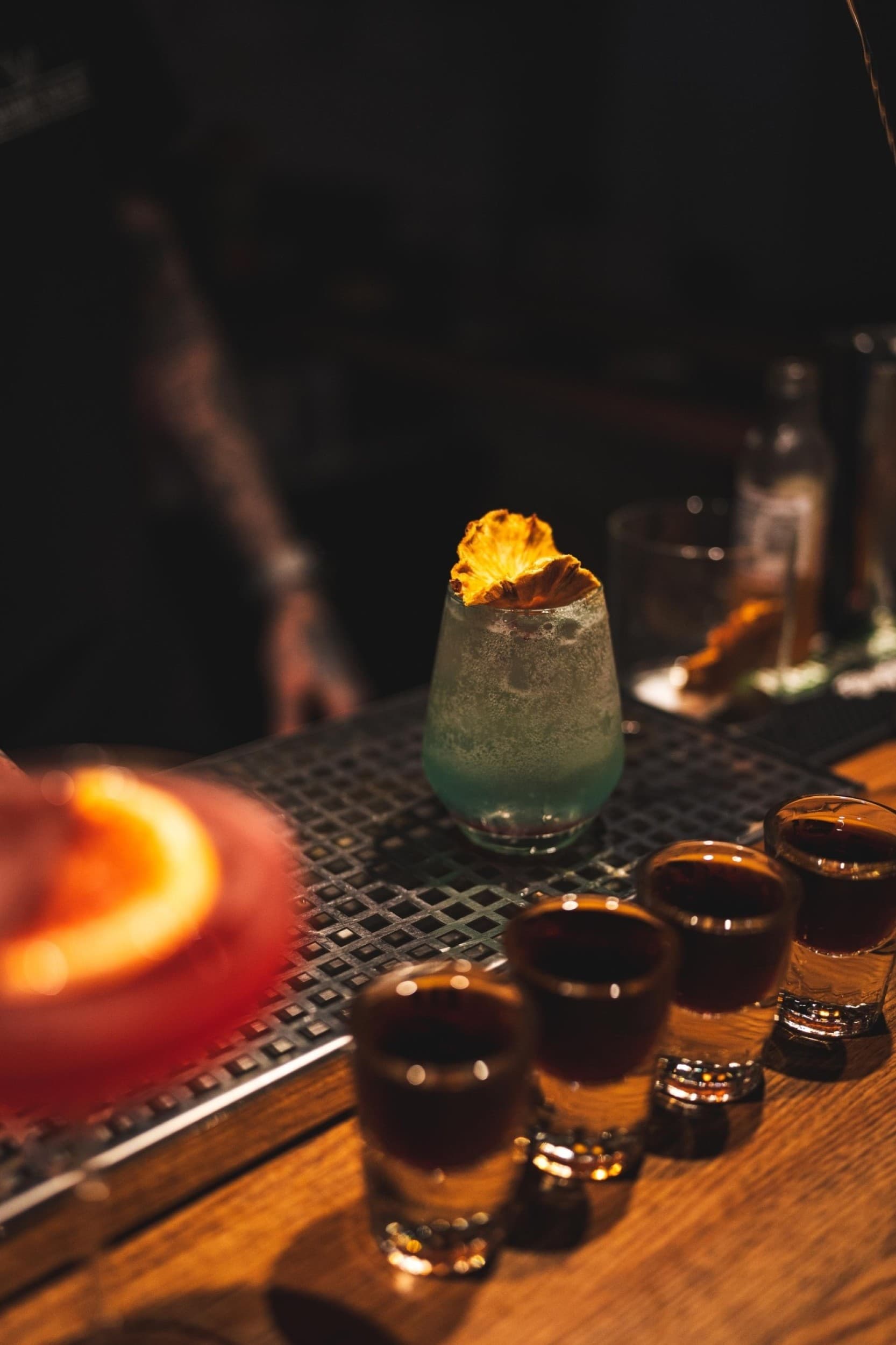 Vakarienė dviem gastro bare „Rabbit Hole“