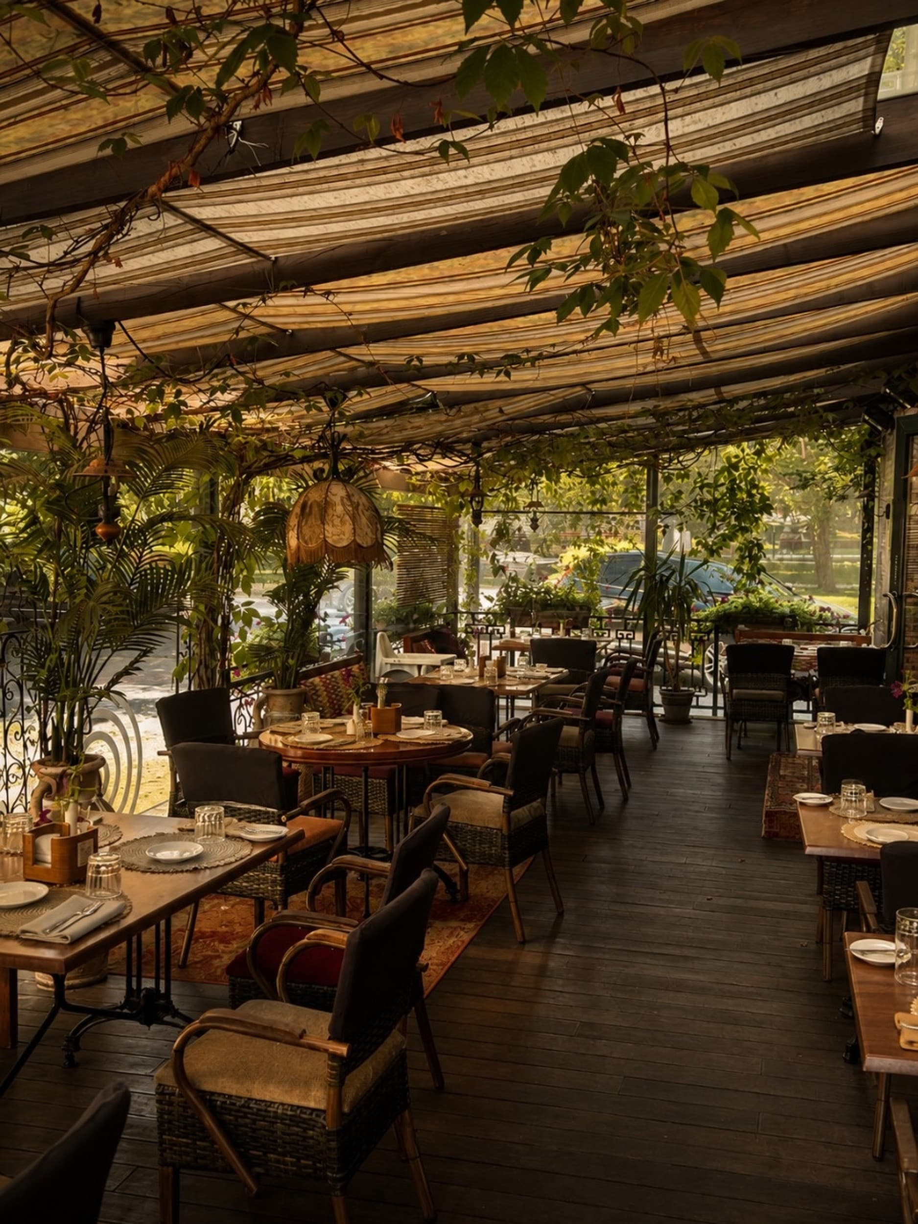 Degustacinė 5 patiekalų vakarienė dviem „Ararat All Suites Hotel“