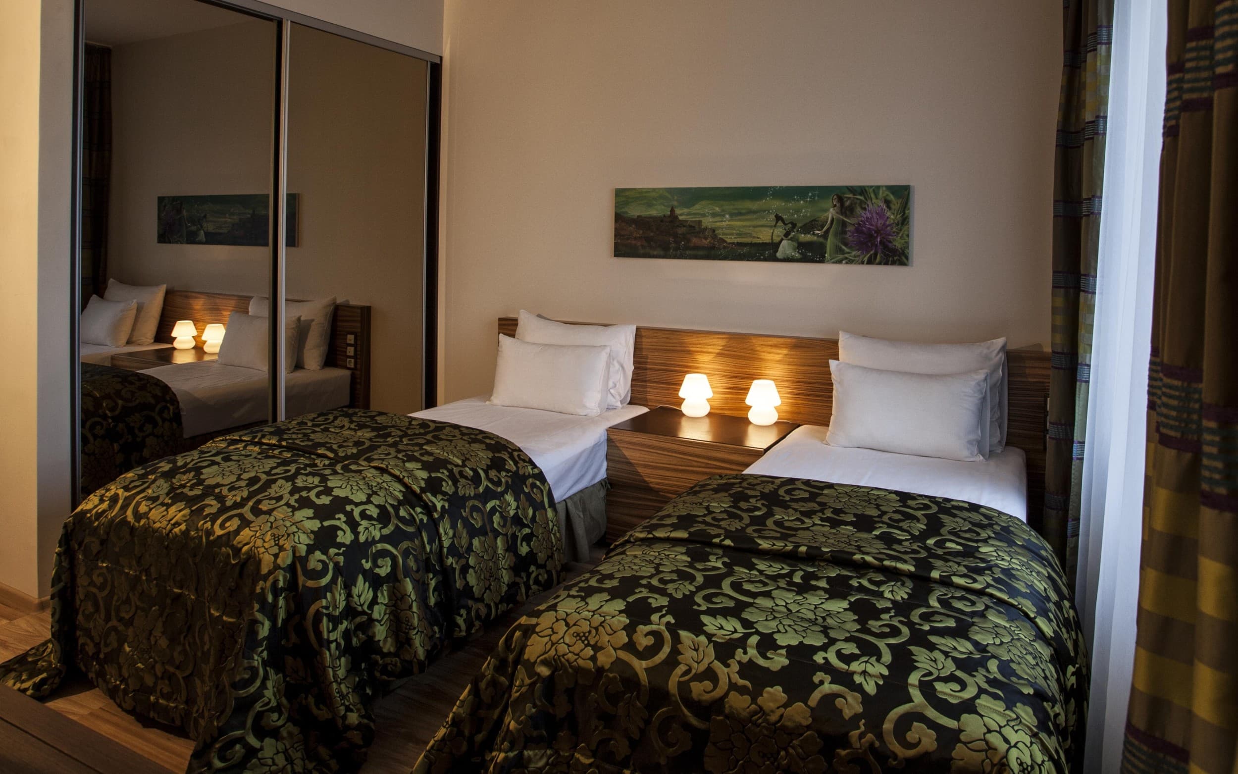 Nakvynė dviem 4 žvaigždučių viešbutyje „Ararat All Suites Hotel“