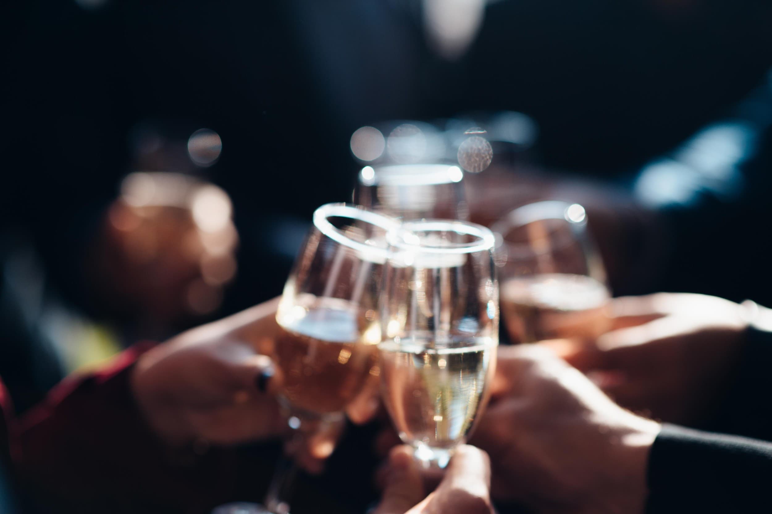 Šampano degustacija kompanijai | Laisvalaikio Dovanos