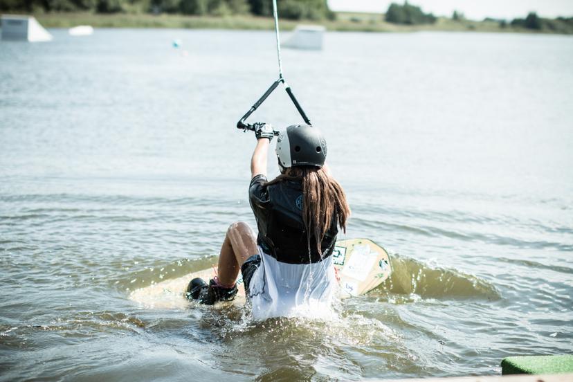 40 min plaukimas „Wake Pond“ vandenlenčių parke Anykščiuose