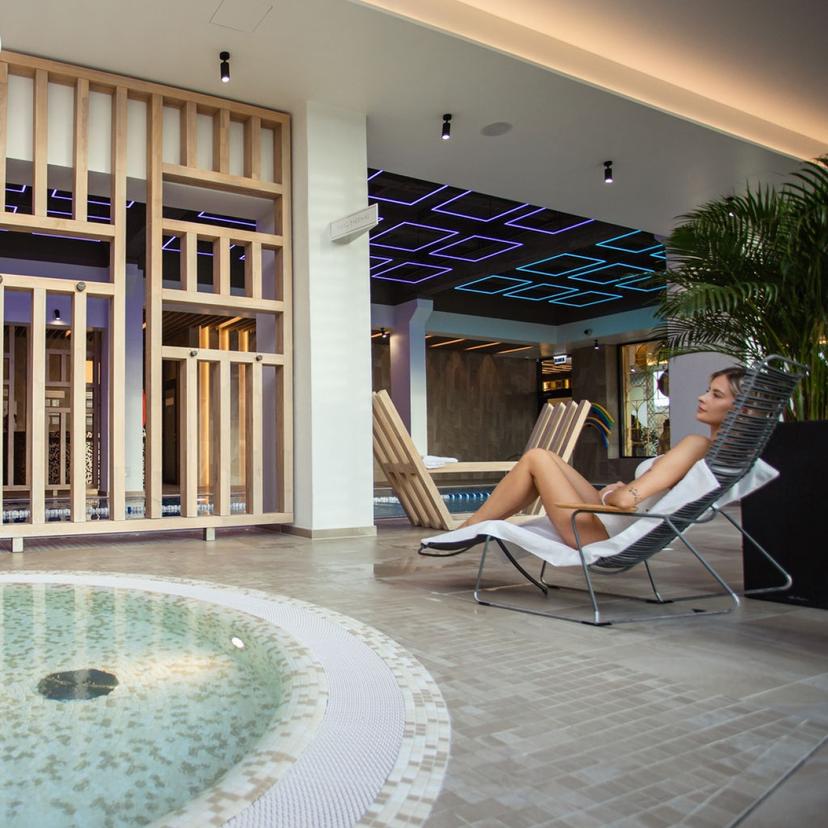 Poilsis baseino ir pirčių erdvėje SPA „Aušra“