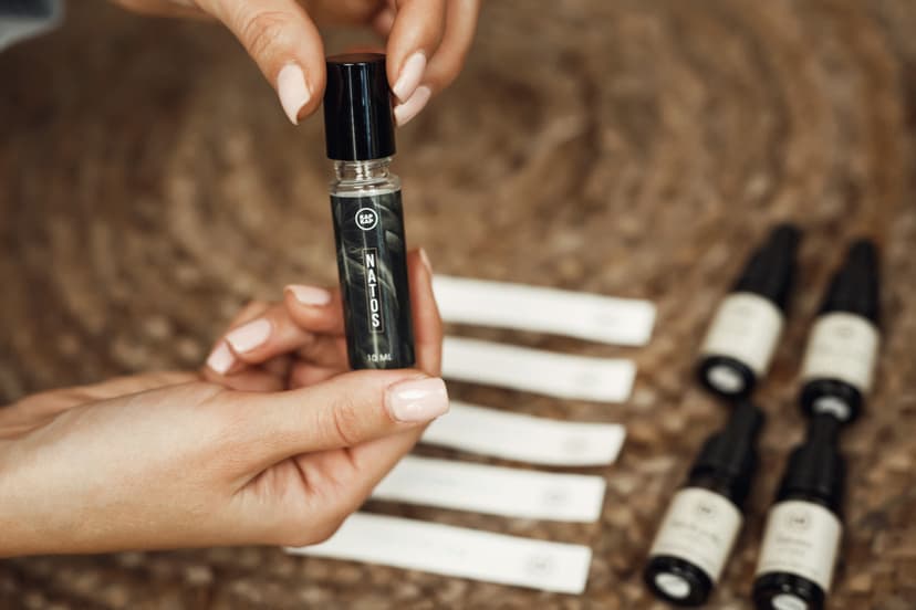 Asmeninių kvepalų kūrimas Vilniuje dviem