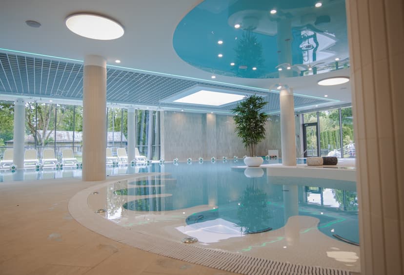 4 nakvynės, maitinimas ir procedūros DVIEM „Mineral SPA Draugystė“