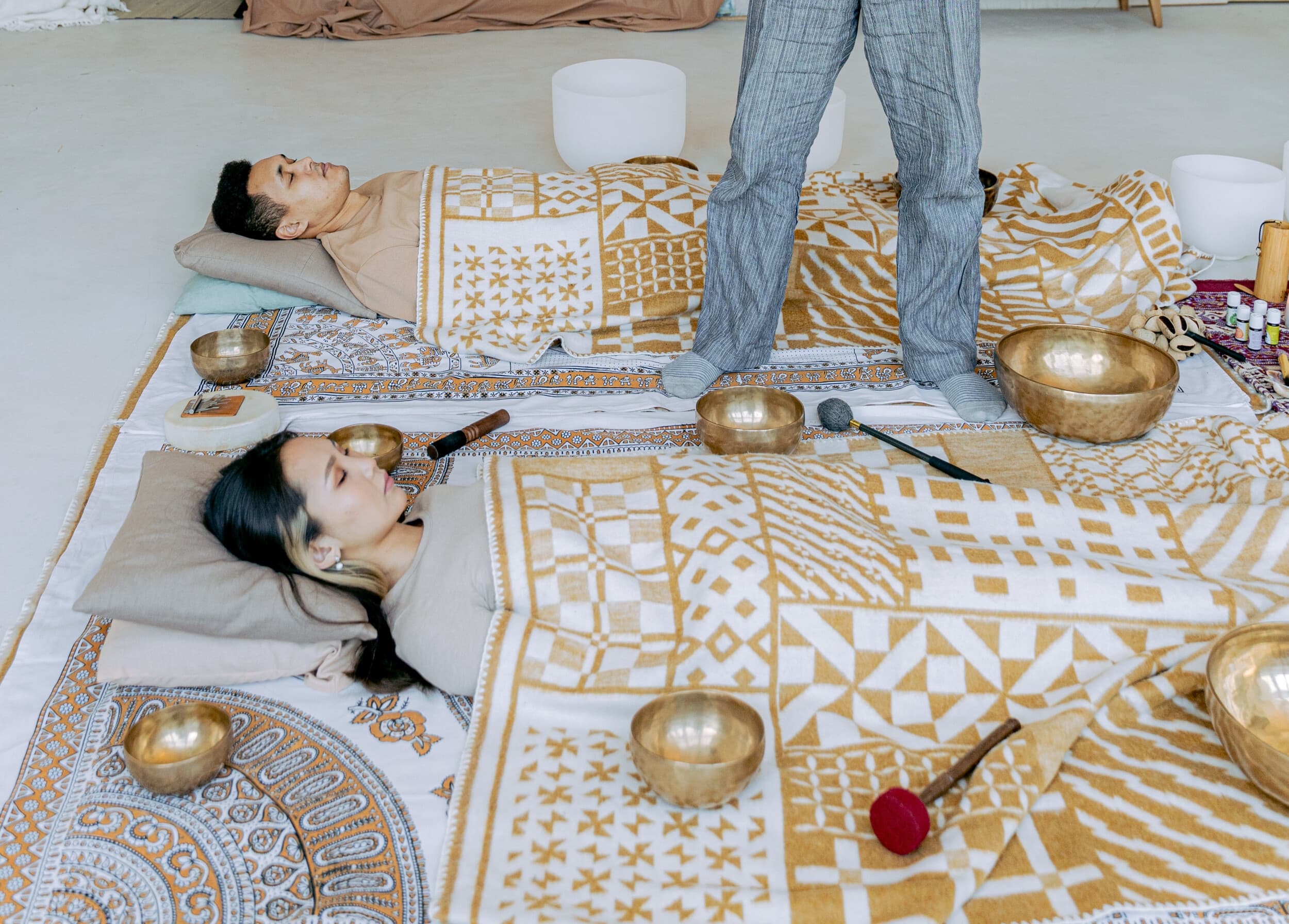 Tibetietiškų dubenėlių garso masažas porai