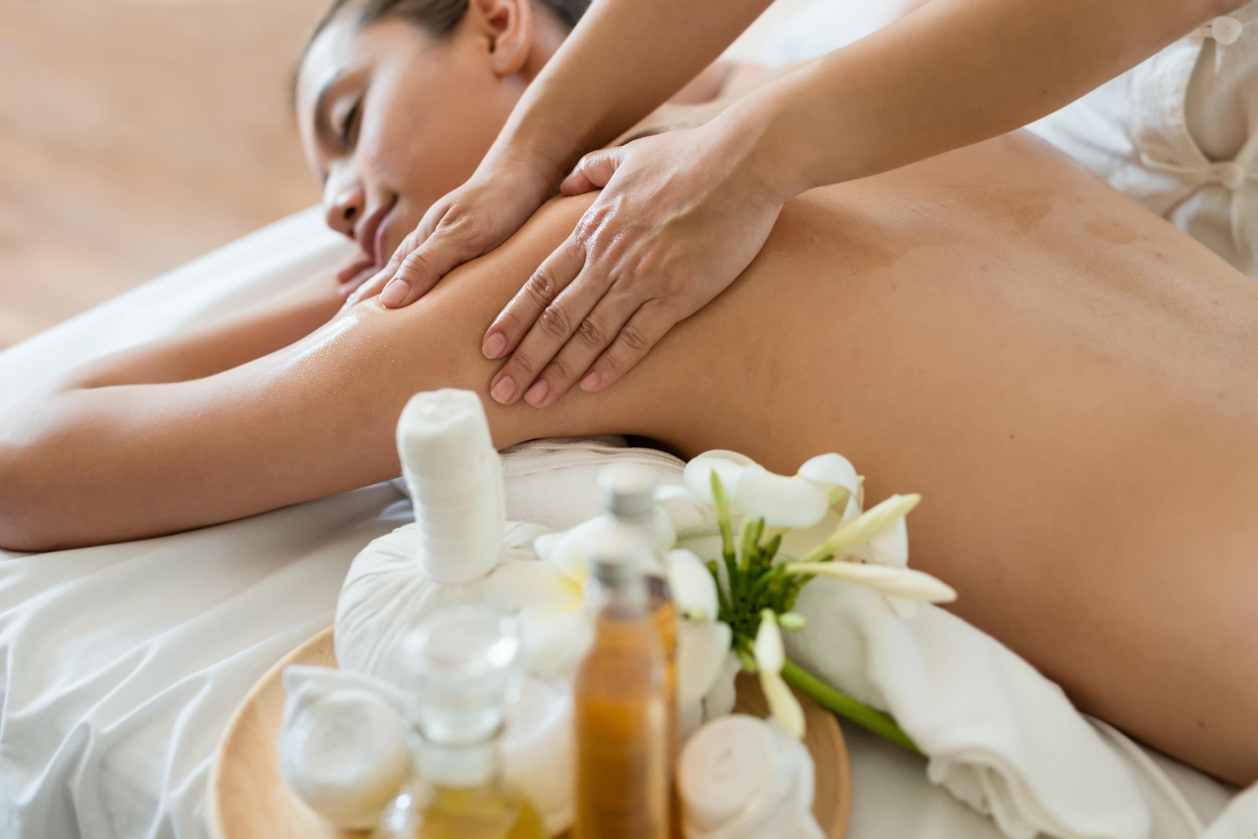 Holistinis viso kūno masažas Kaune