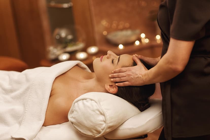 Pečių juostos galvos masažas „Svajonių SPA“