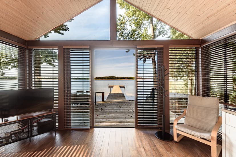 Poilsis dviem Paplūdimio namuke ant ežero kranto „Molėtai Resort“