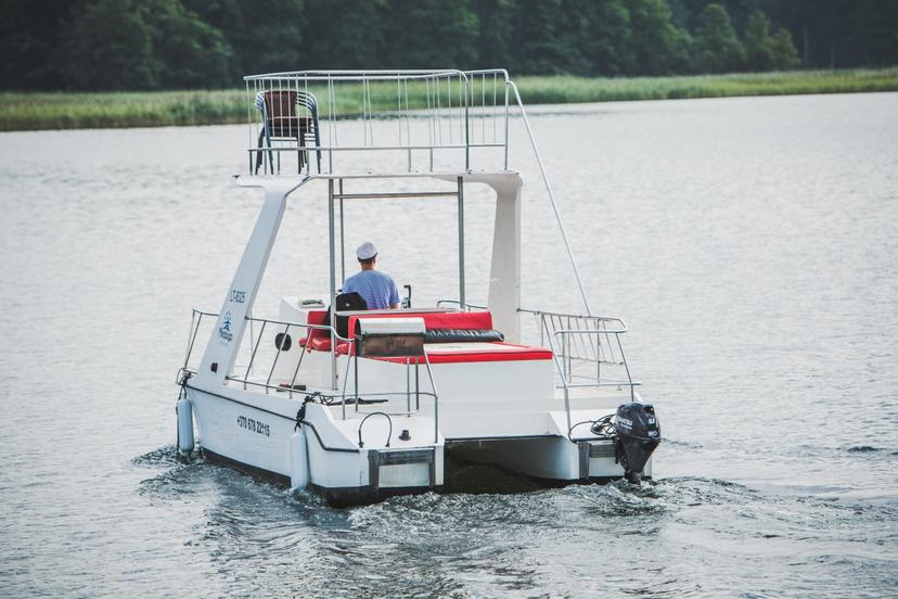 Romantiškas vakarinis plaukiojimas dviem Trakuose