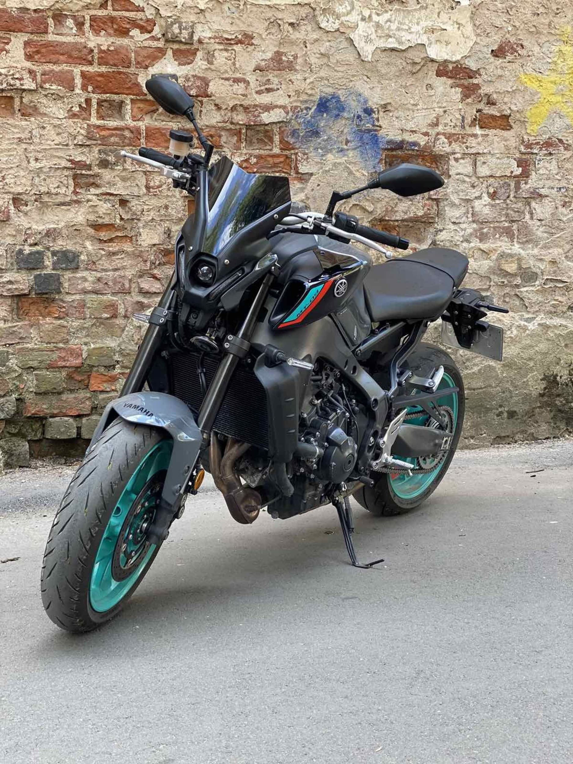 Išnuomok „Yamaha MT09“ ir pajusk greitį | Laisvalaikio Dovanos