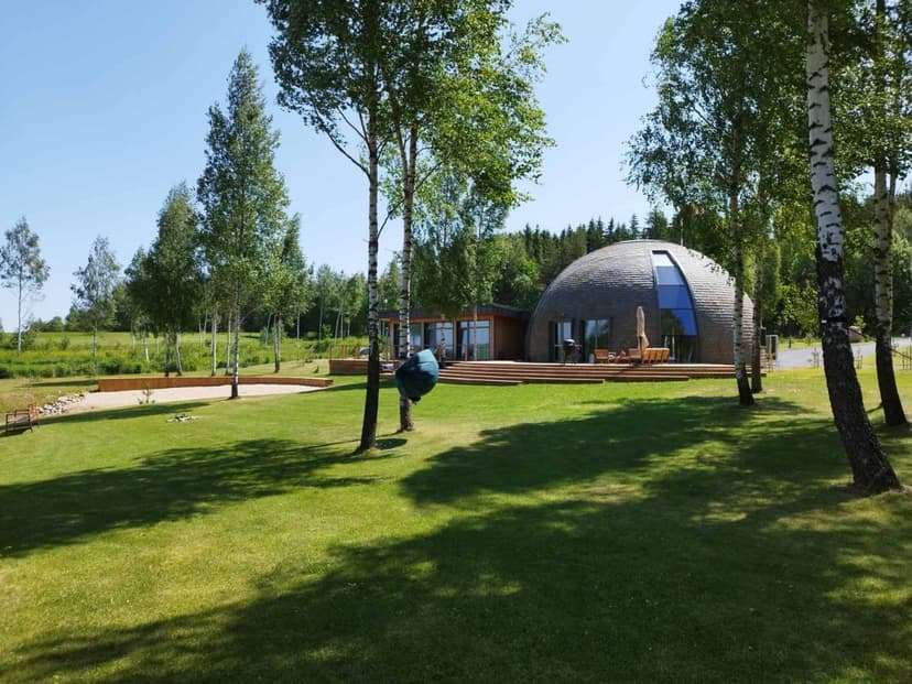 Nakvynė keturiem viloje „Vila Monrai" darbo dienomis