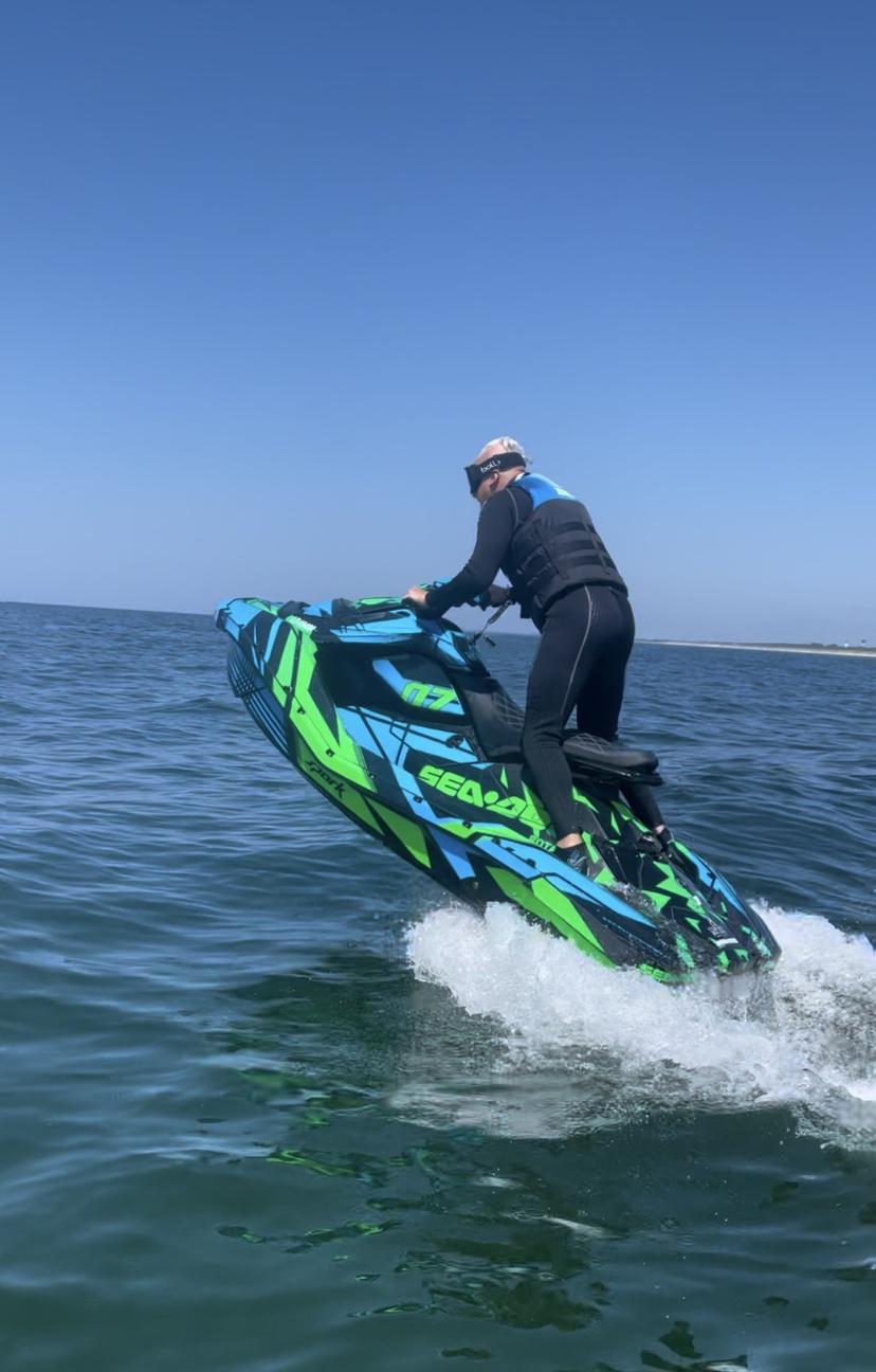 Pasiplaukiojimas „SPARK TRIXX“ čipuotu vandens motociklu (45 min.)