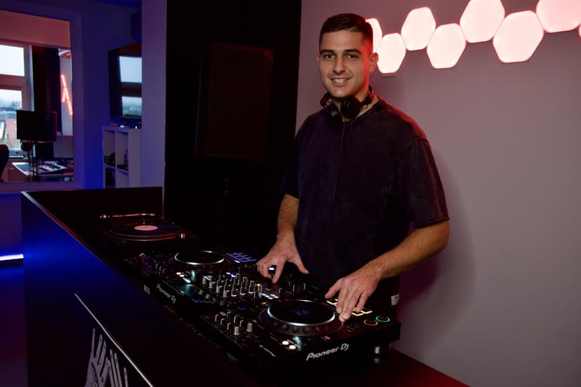 Profesionali DJ pamoka muzikos studijoje „ATIK ESUP“