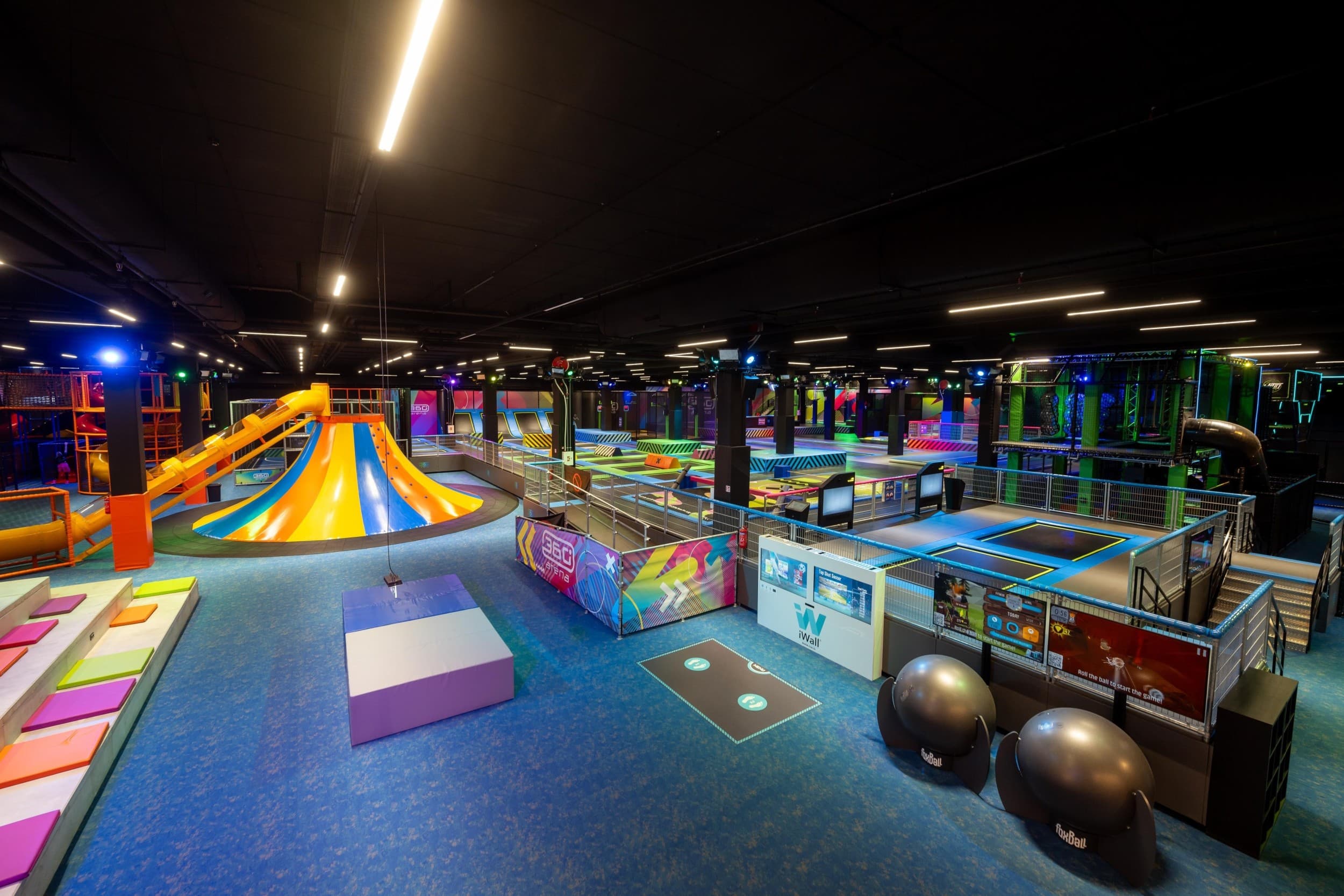 Smagaus vakaro ir savaitgalio užtaisas dviem kartu su „360 Arena“ | Laisvalaikio Dovanos