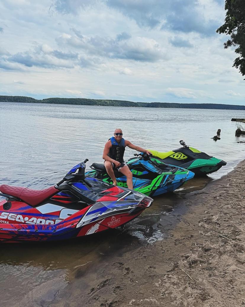 Pasiplaukiojimas „SPARK TRIXX“ čipuotu vandens motociklu (20 min.)