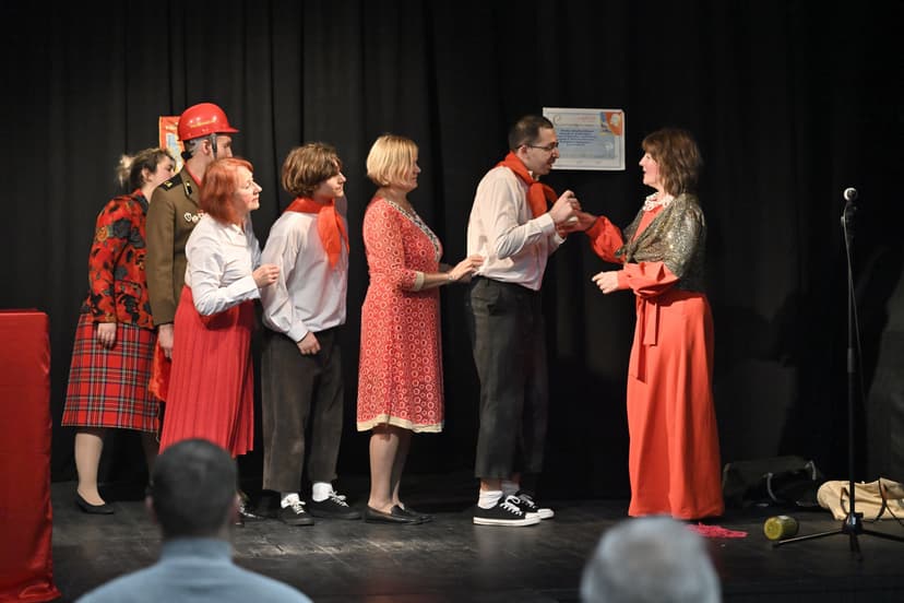 Apsilankymas spektaklyje „Savanoriškai privaloma“ DVIEM